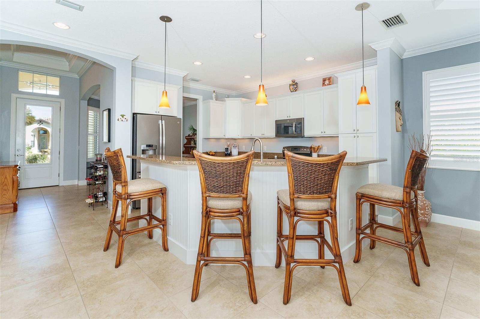 Listing photo id 10 for 2085 Piave Lane