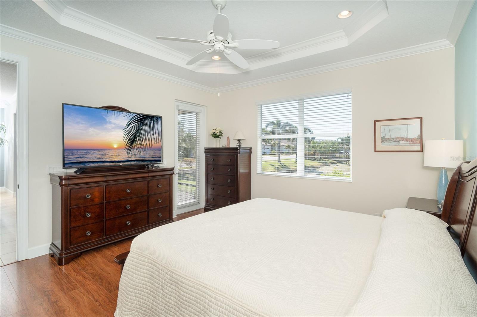 Listing photo id 28 for 2085 Piave Lane