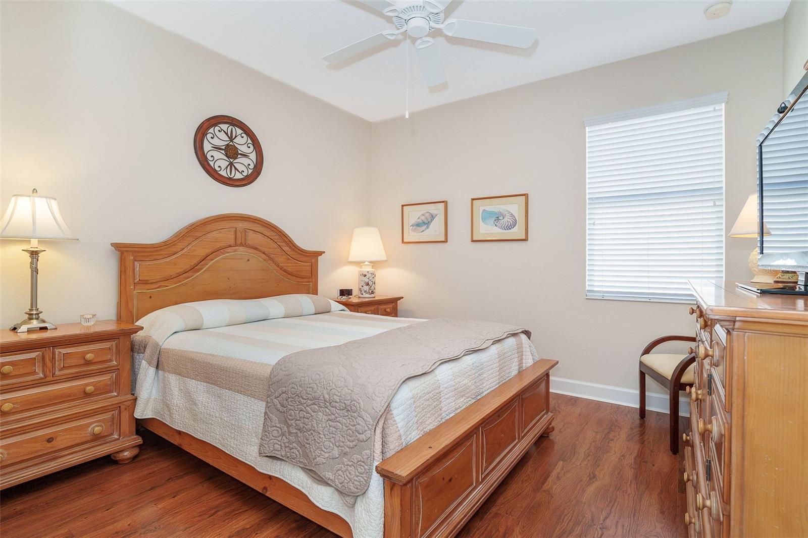 Listing photo id 34 for 2085 Piave Lane