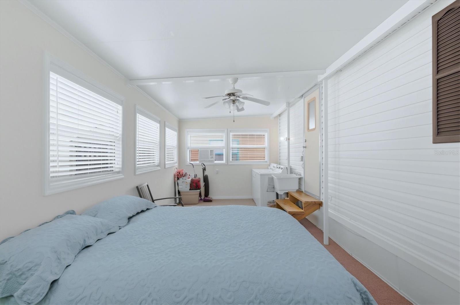 Image 19 of 32 For 1475 Flamingo Drive 261