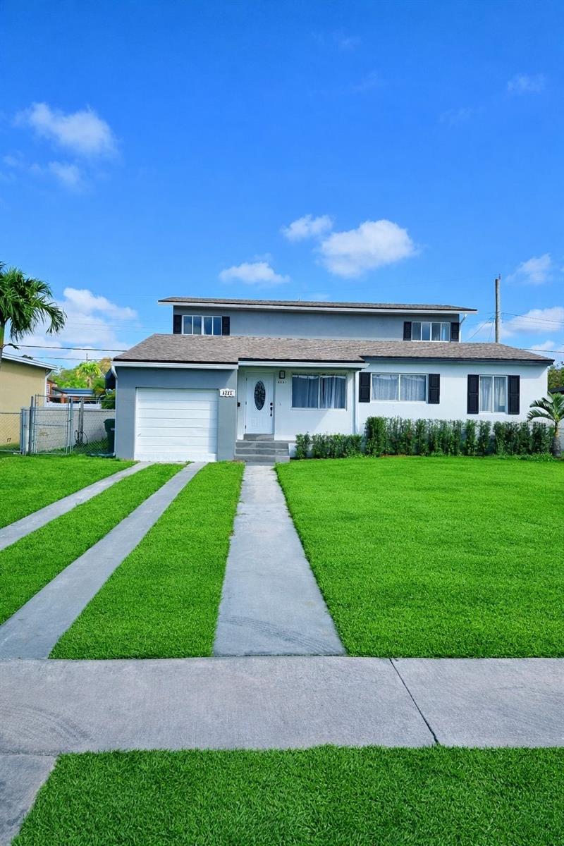 Image 2 of 23 For 6221 37 Th Terrace