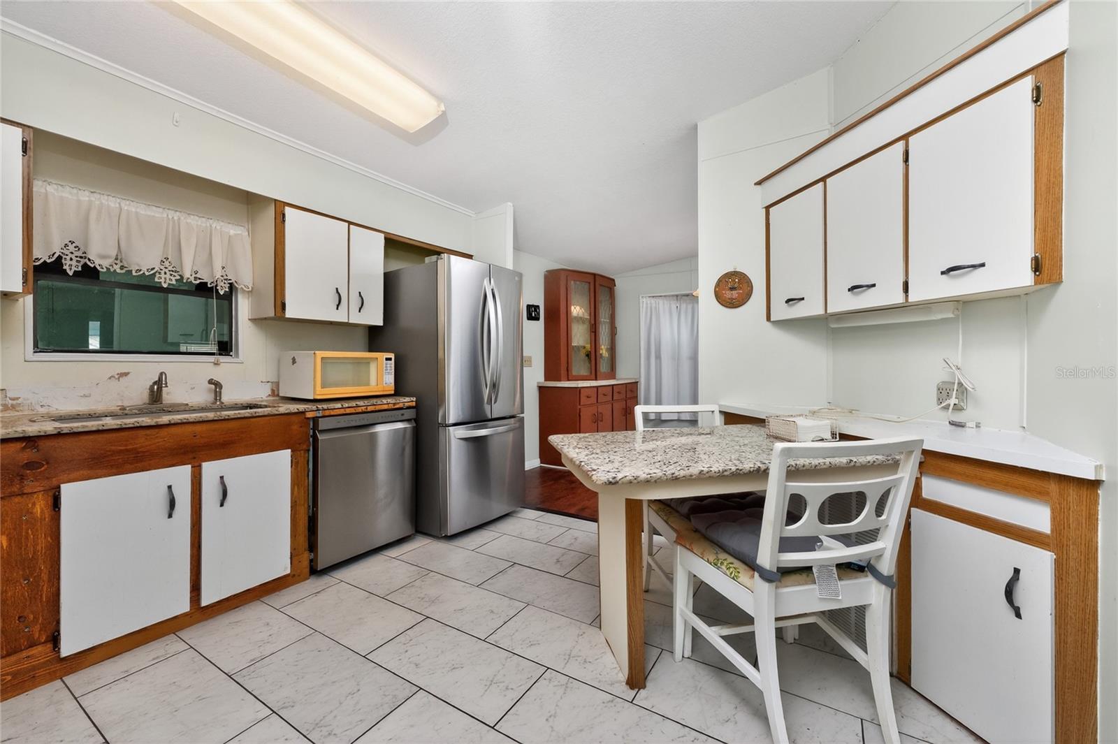 Image 12 of 48 For 6161 Oriole Boulevard