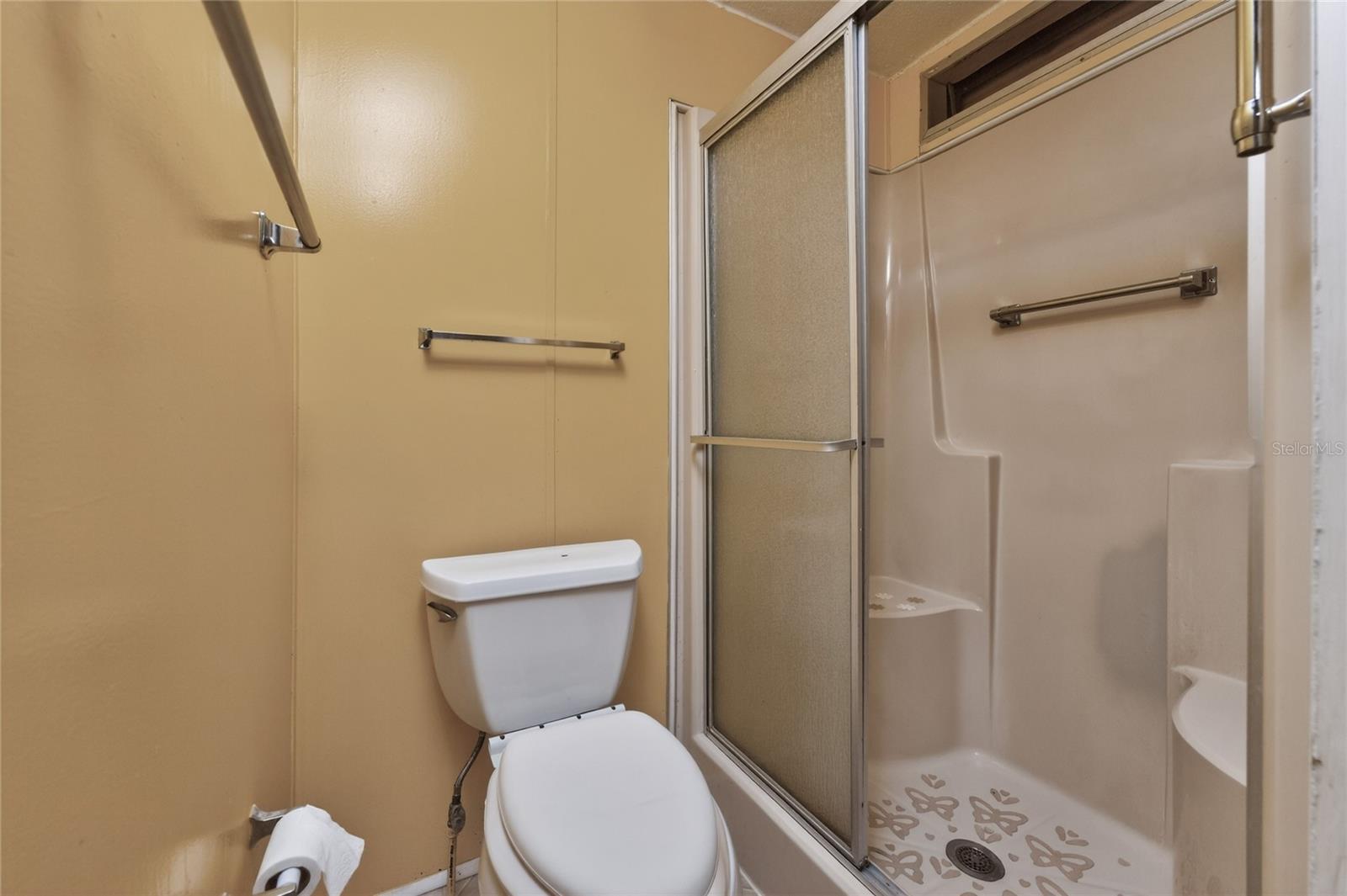 Image 17 of 48 For 6161 Oriole Boulevard