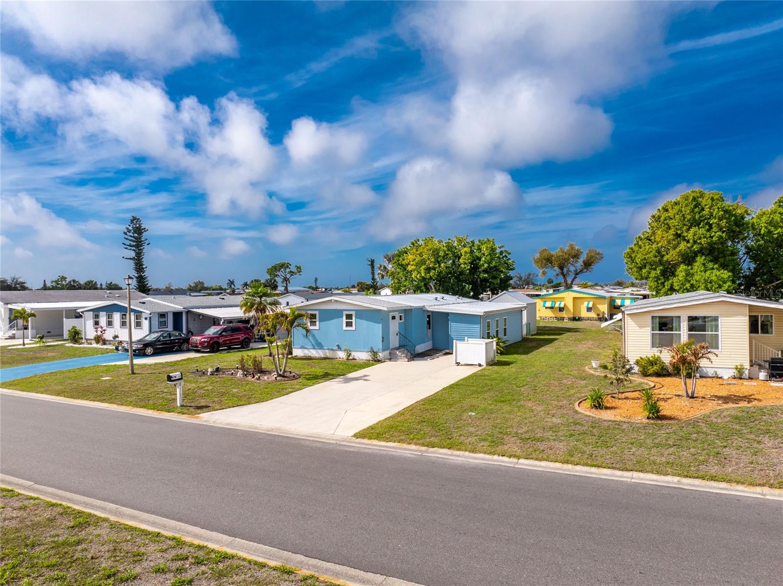 Image 41 of 48 For 6161 Oriole Boulevard