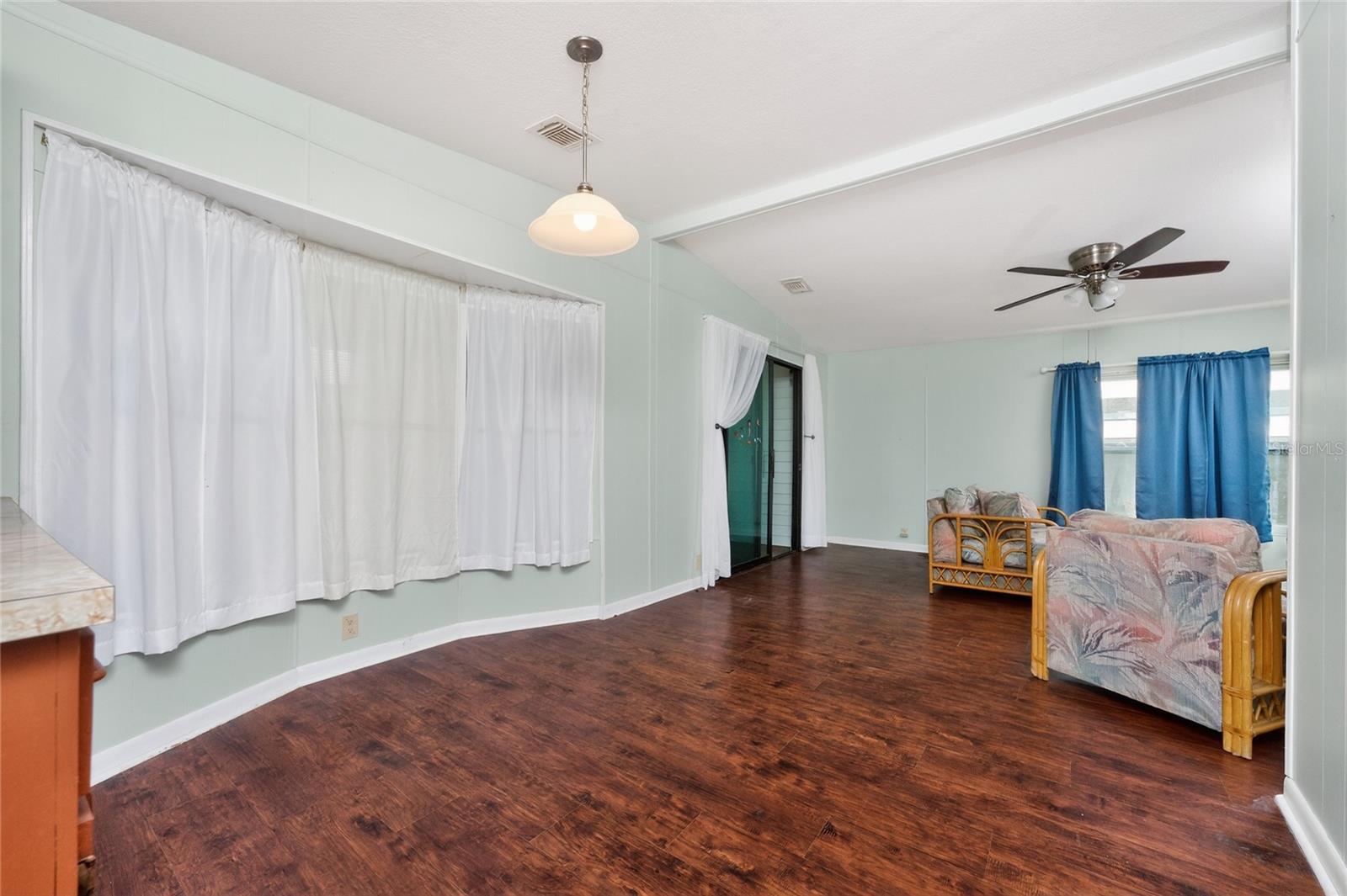 Image 8 of 48 For 6161 Oriole Boulevard