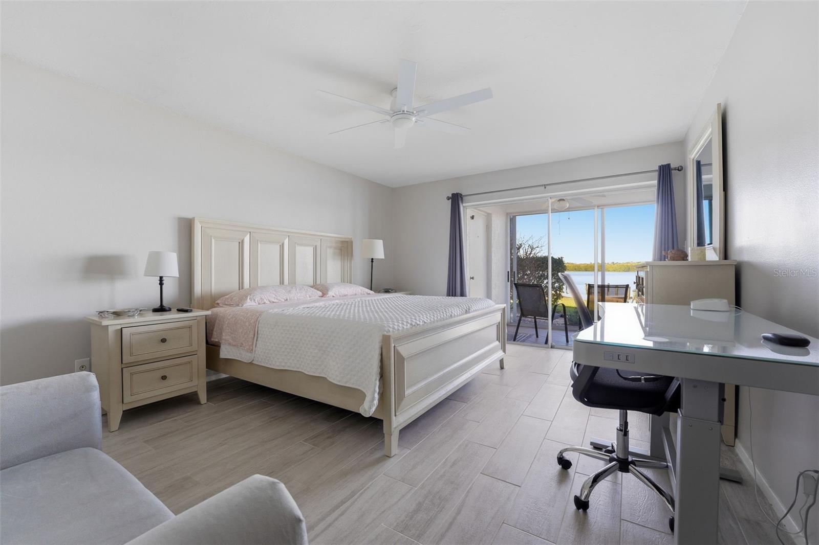 Image 9 of 26 For 4440 Exeter Drive 106