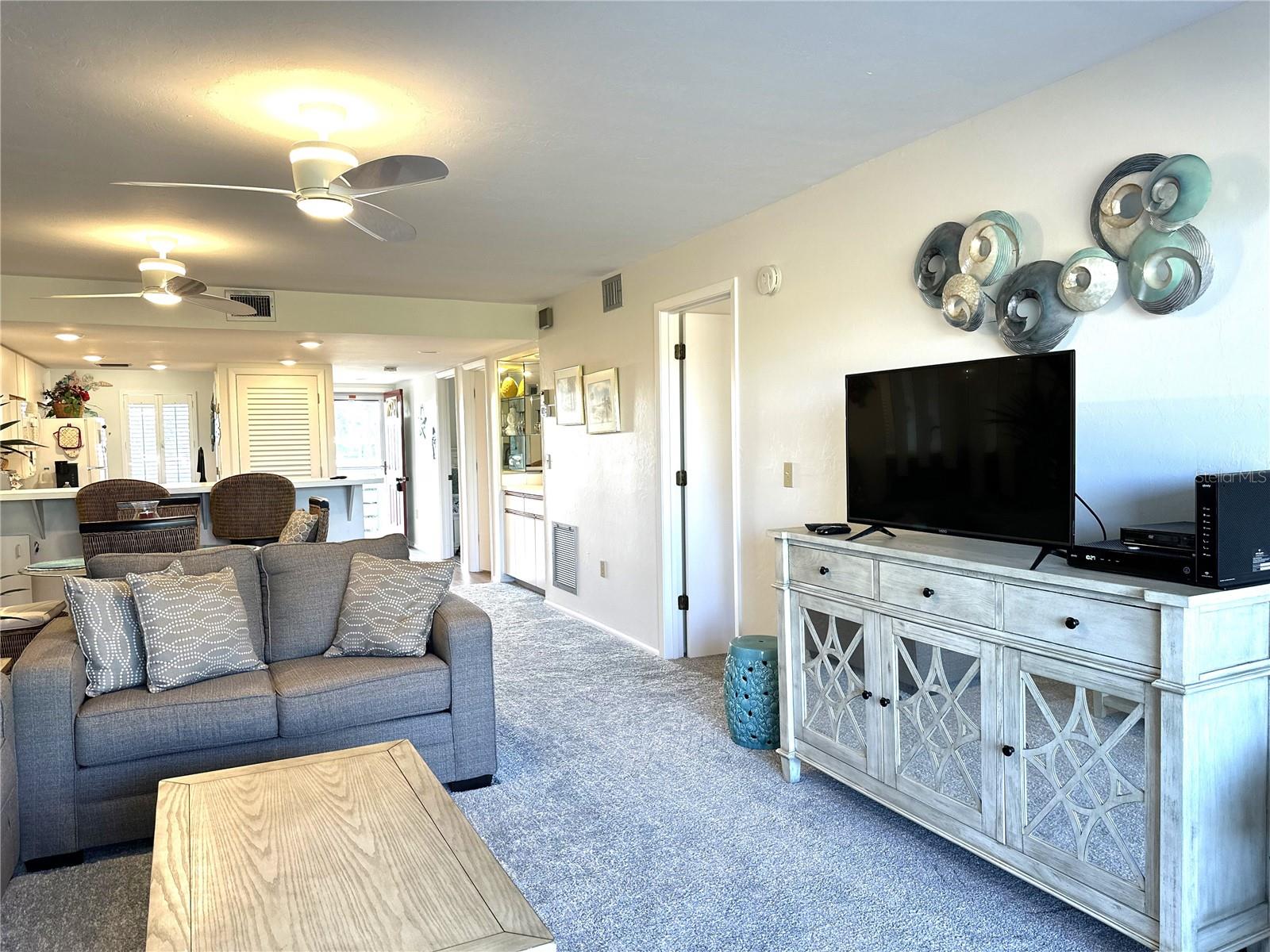 Image 15 of 24 For 6800 Placida Road 163