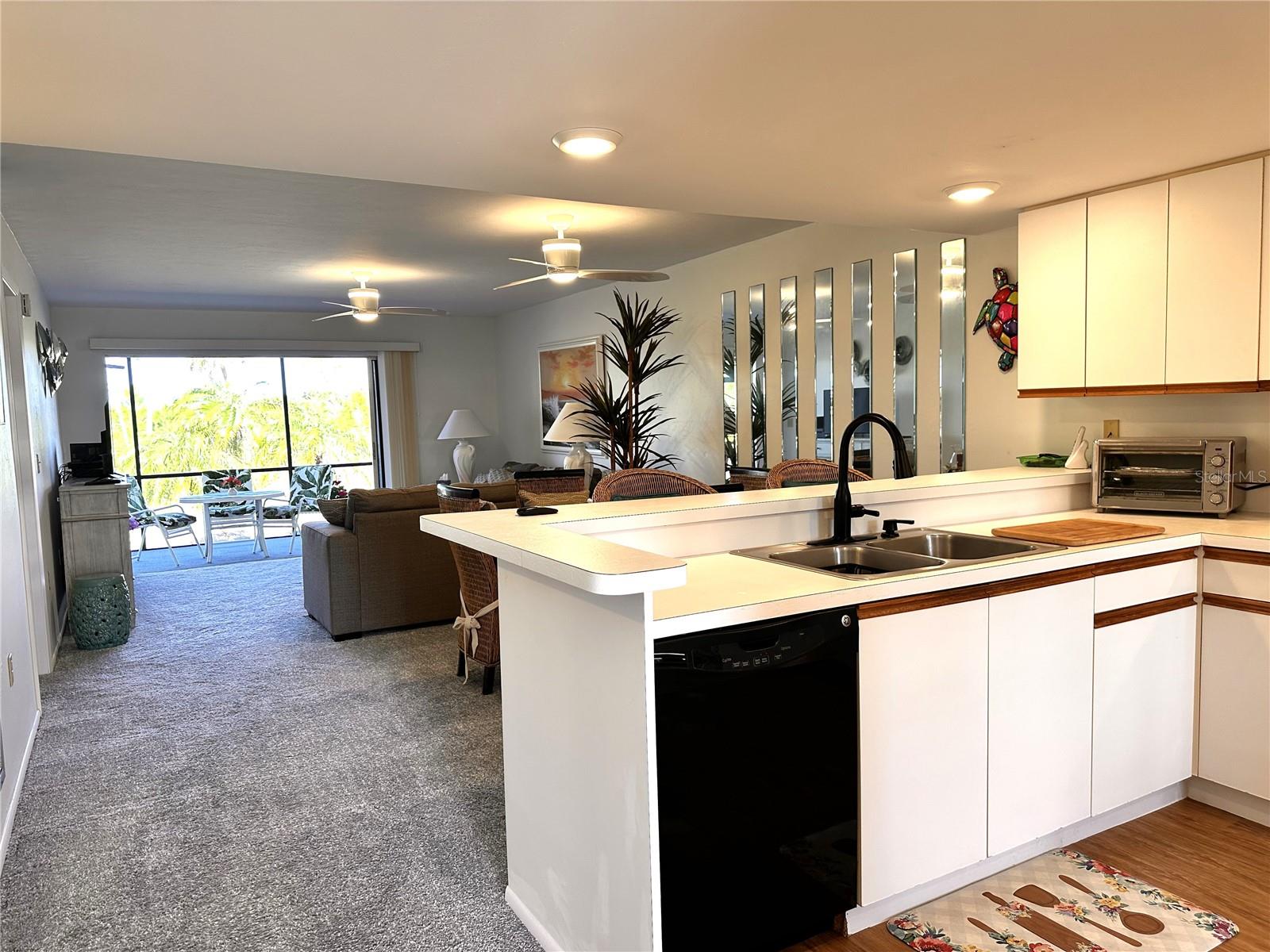 Image 6 of 24 For 6800 Placida Road 163