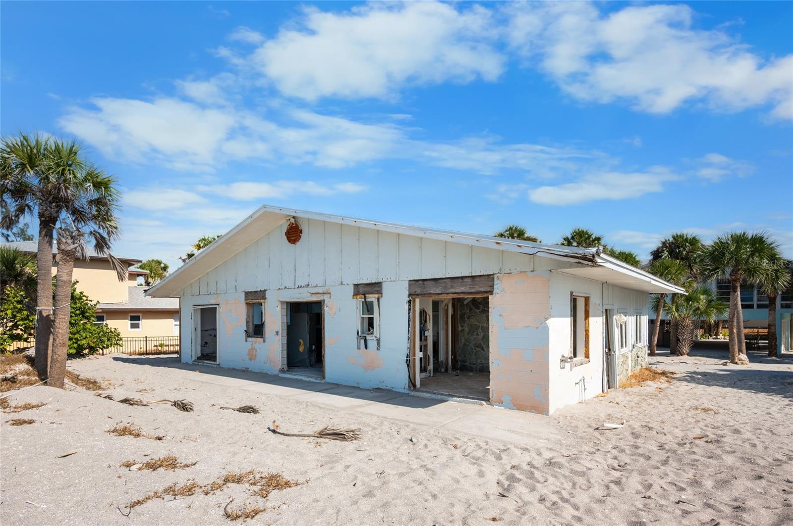 Image 21 of 25 For 3030 Beach Road C