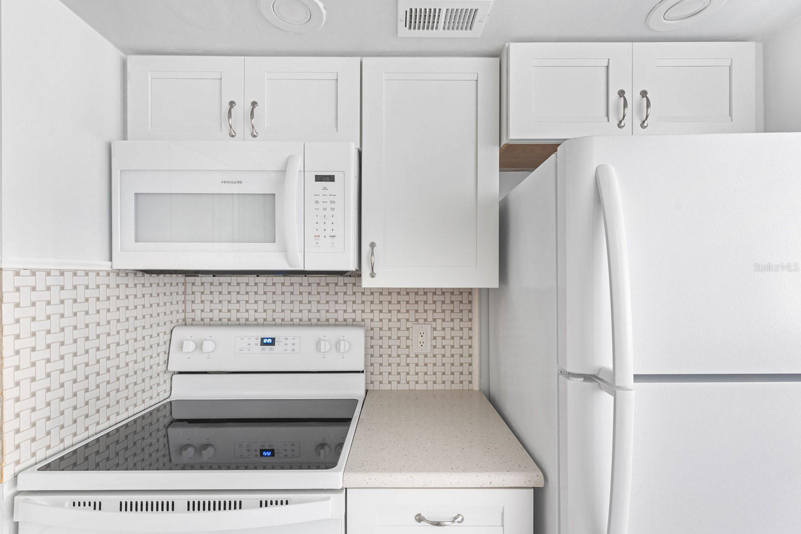 Image 14 of 44 For 78 Boundary Boulevard 192