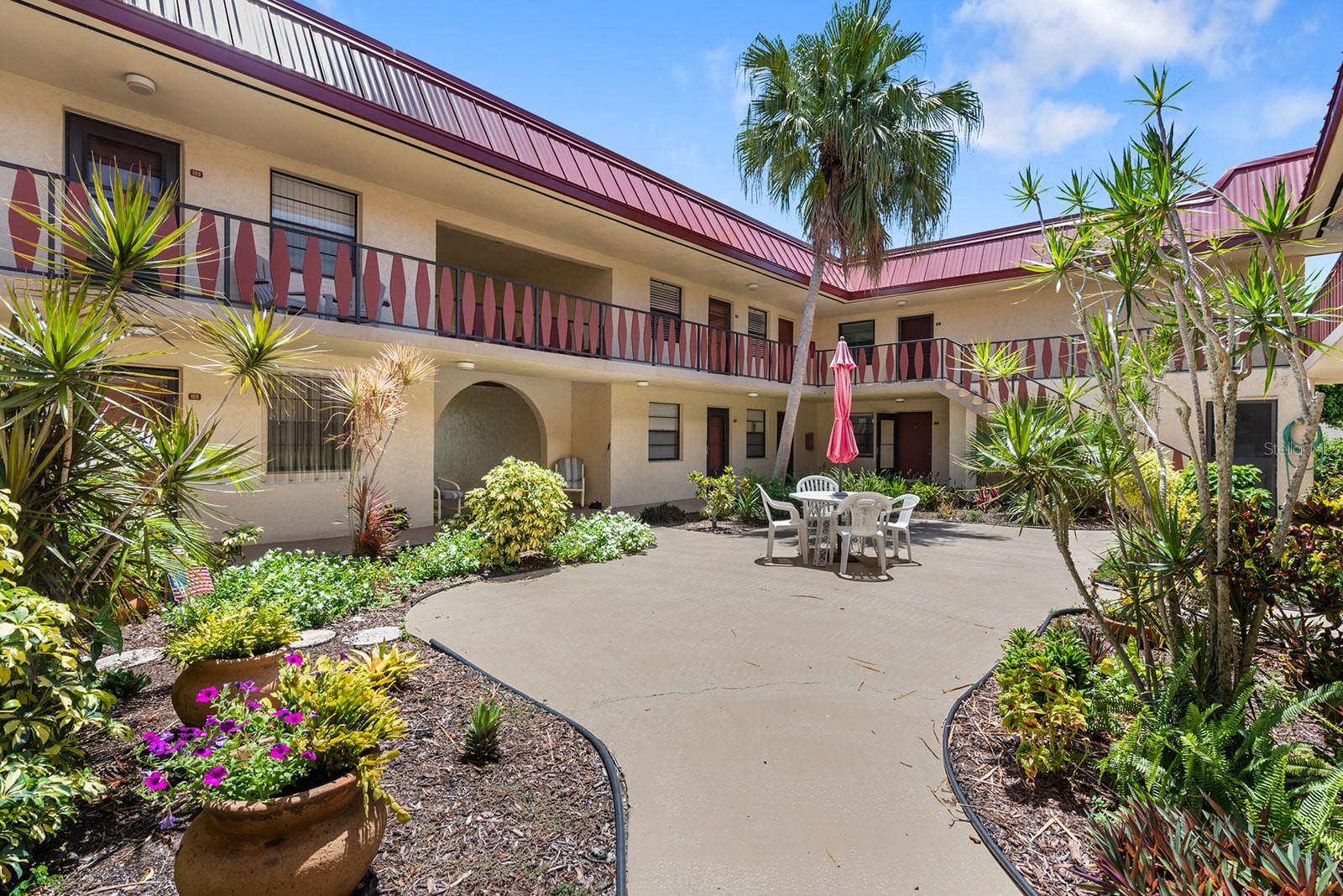 Image 2 of 44 For 78 Boundary Boulevard 192