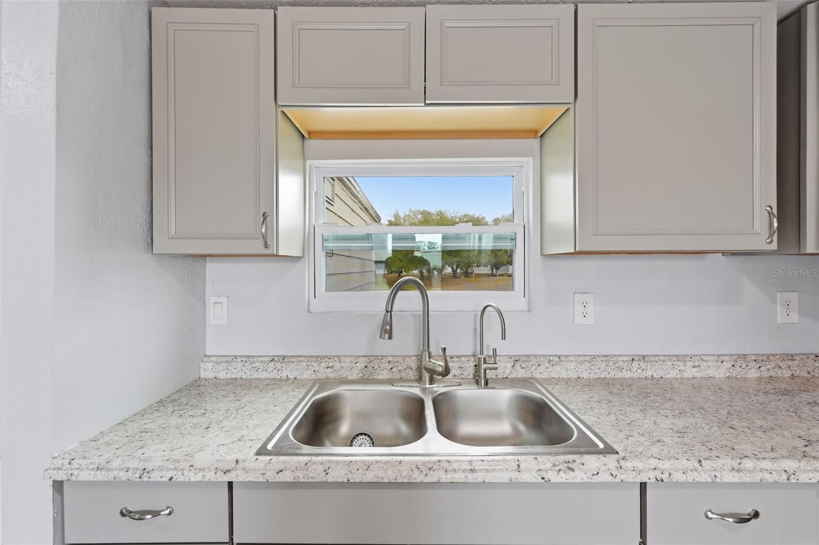 Image 12 of 43 For 5705 Holiday Park Boulevard