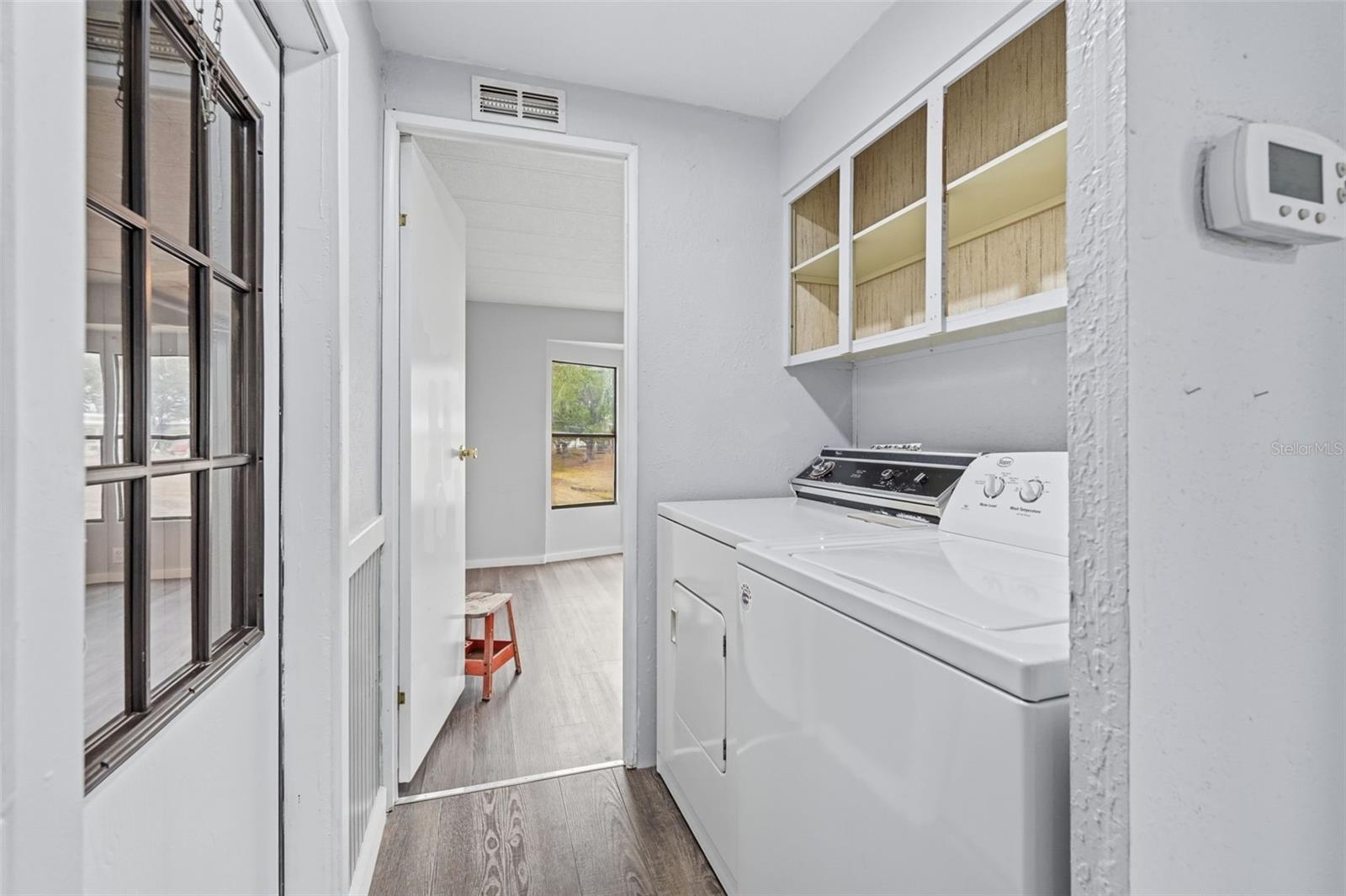 Image 16 of 43 For 5705 Holiday Park Boulevard