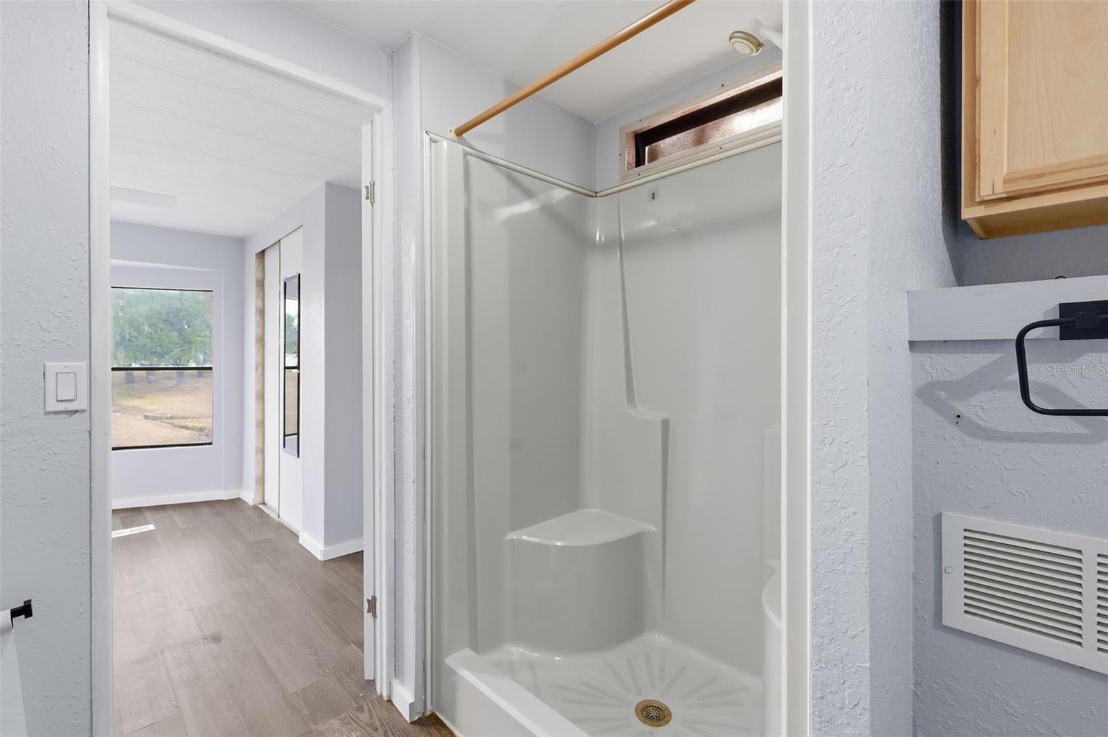 Image 20 of 43 For 5705 Holiday Park Boulevard