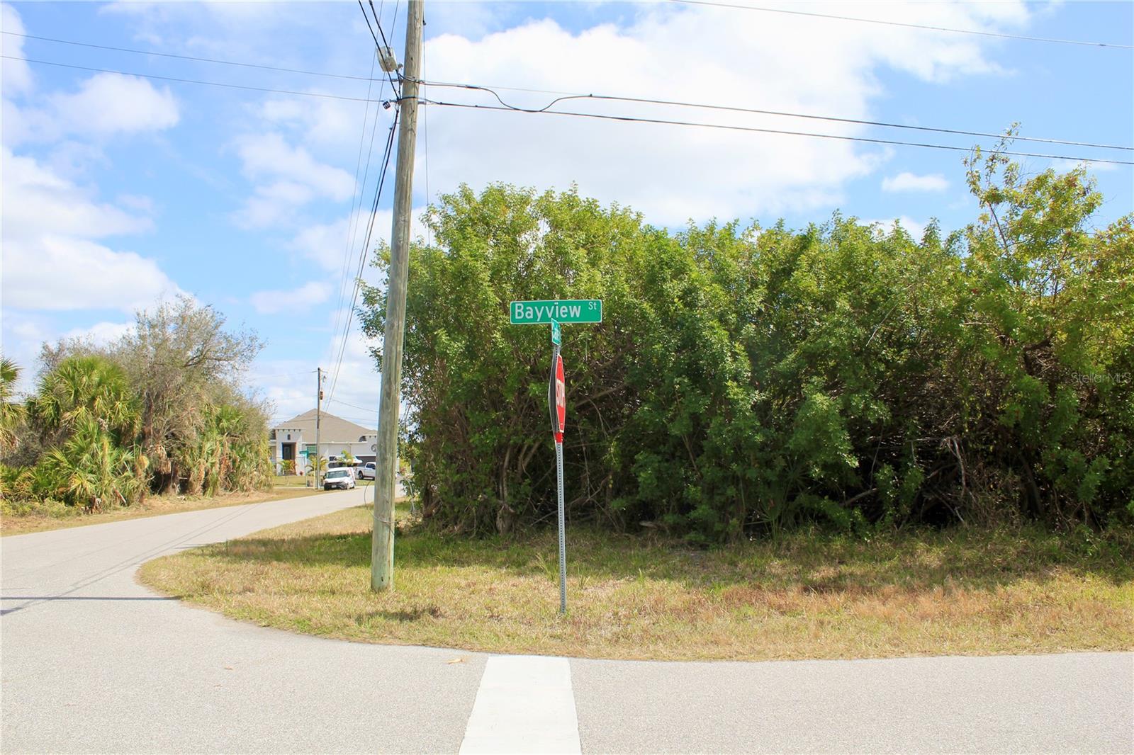 Image 13 of 26 For 4402,4410 Bayview Street