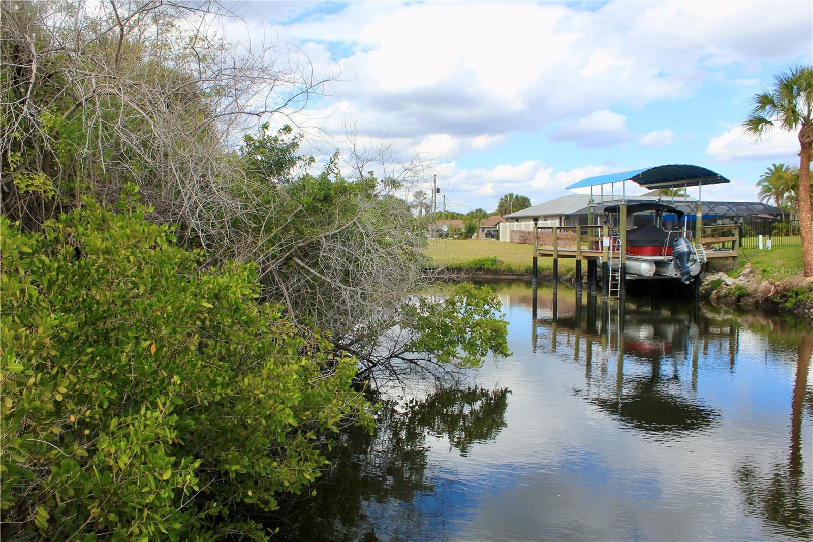 Image 14 of 26 For 4402,4410 Bayview Street