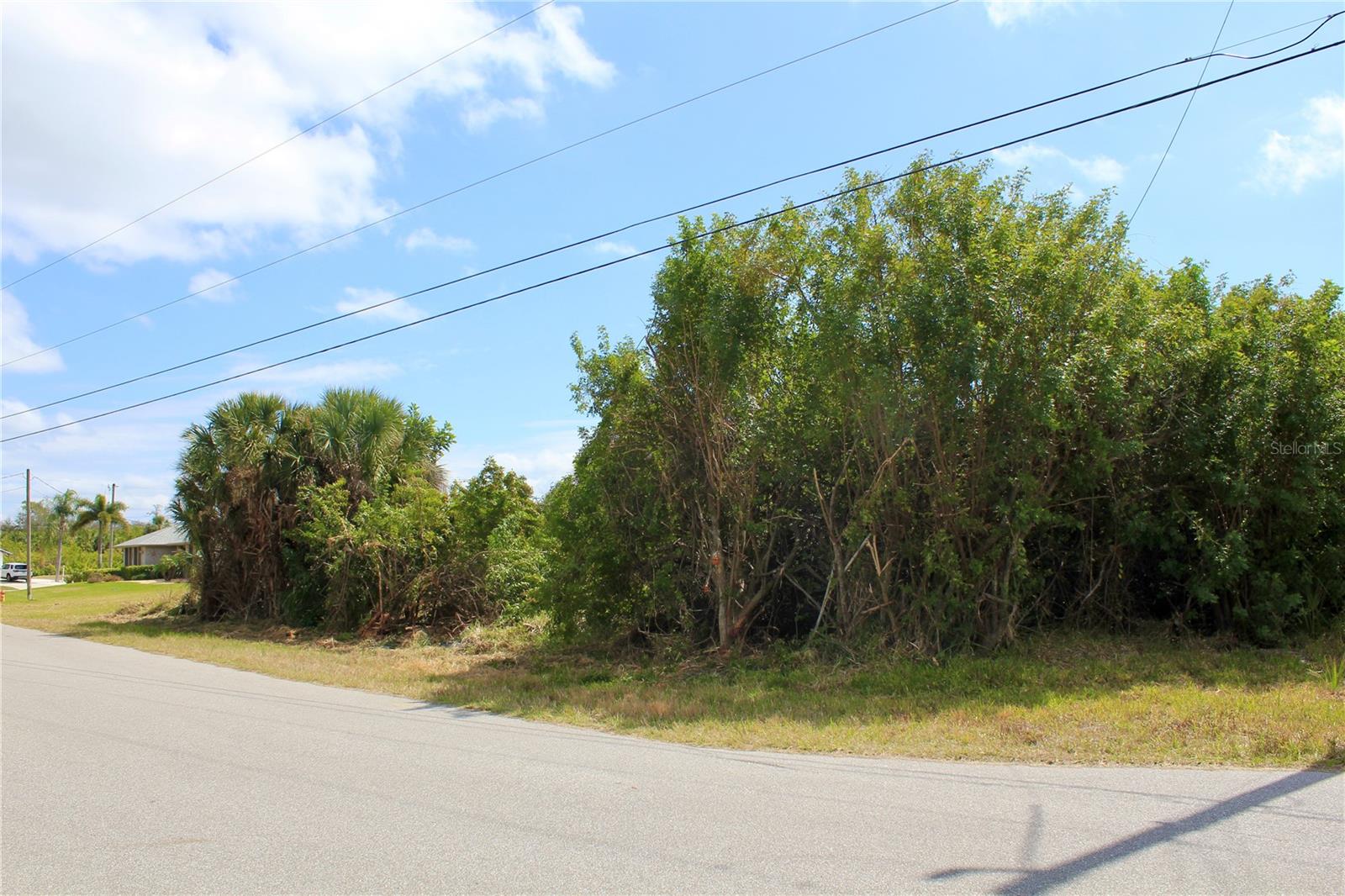 Image 16 of 26 For 4402,4410 Bayview Street