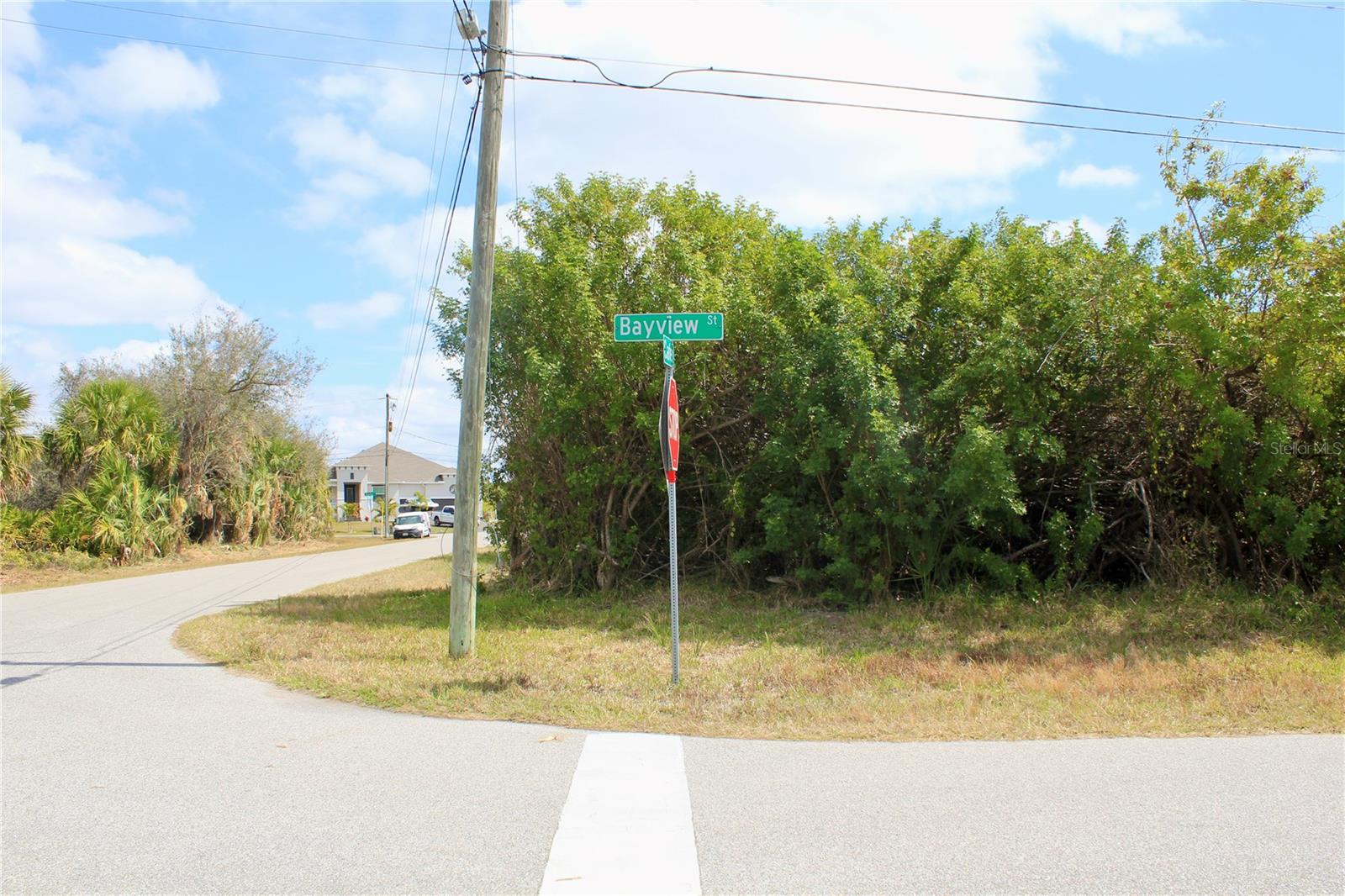 Image 19 of 26 For 4402,4410 Bayview Street