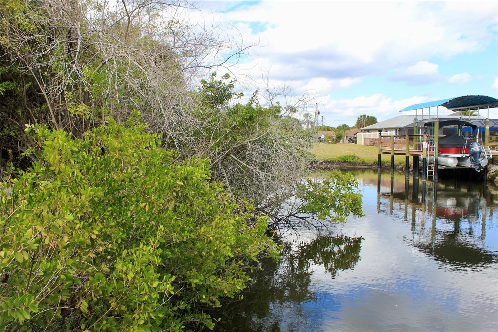 Image 4 of 26 For 4402,4410 Bayview Street