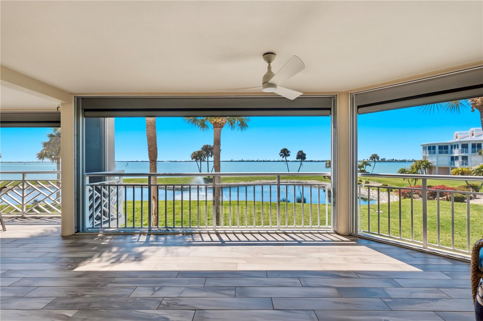 Image 11 of 68 For 11000 Placida Road 2602