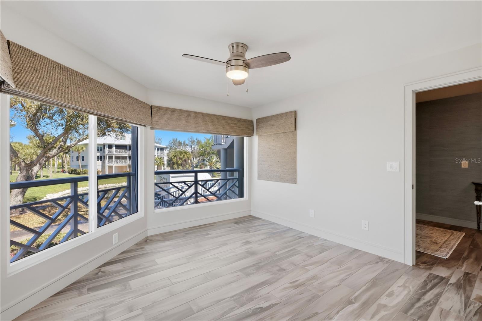 Image 26 of 68 For 11000 Placida Road 2602