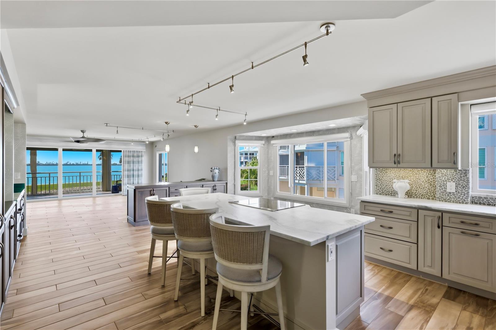 Image 3 of 68 For 11000 Placida Road 2602