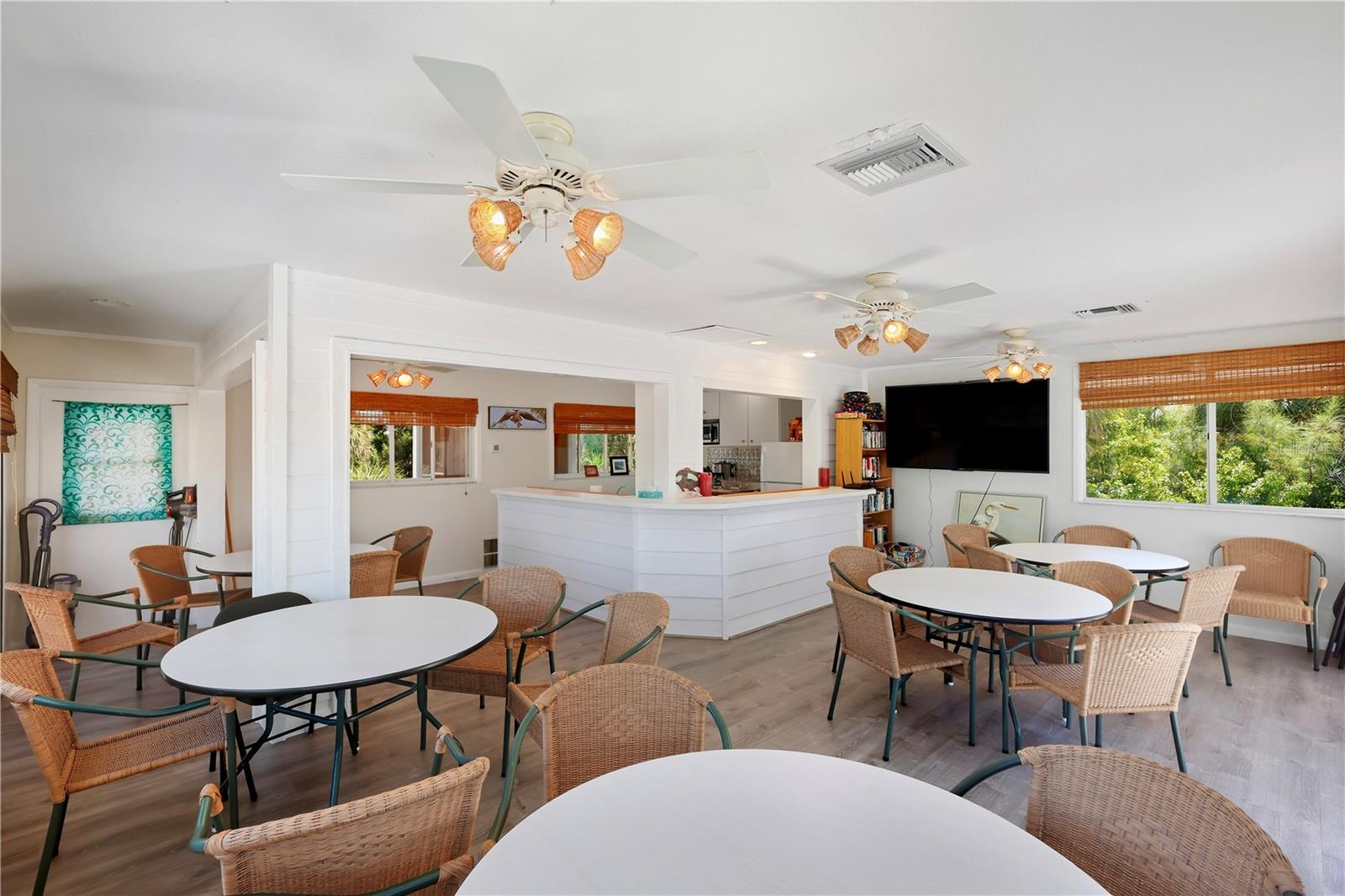 Image 64 of 68 For 11000 Placida Road 2602