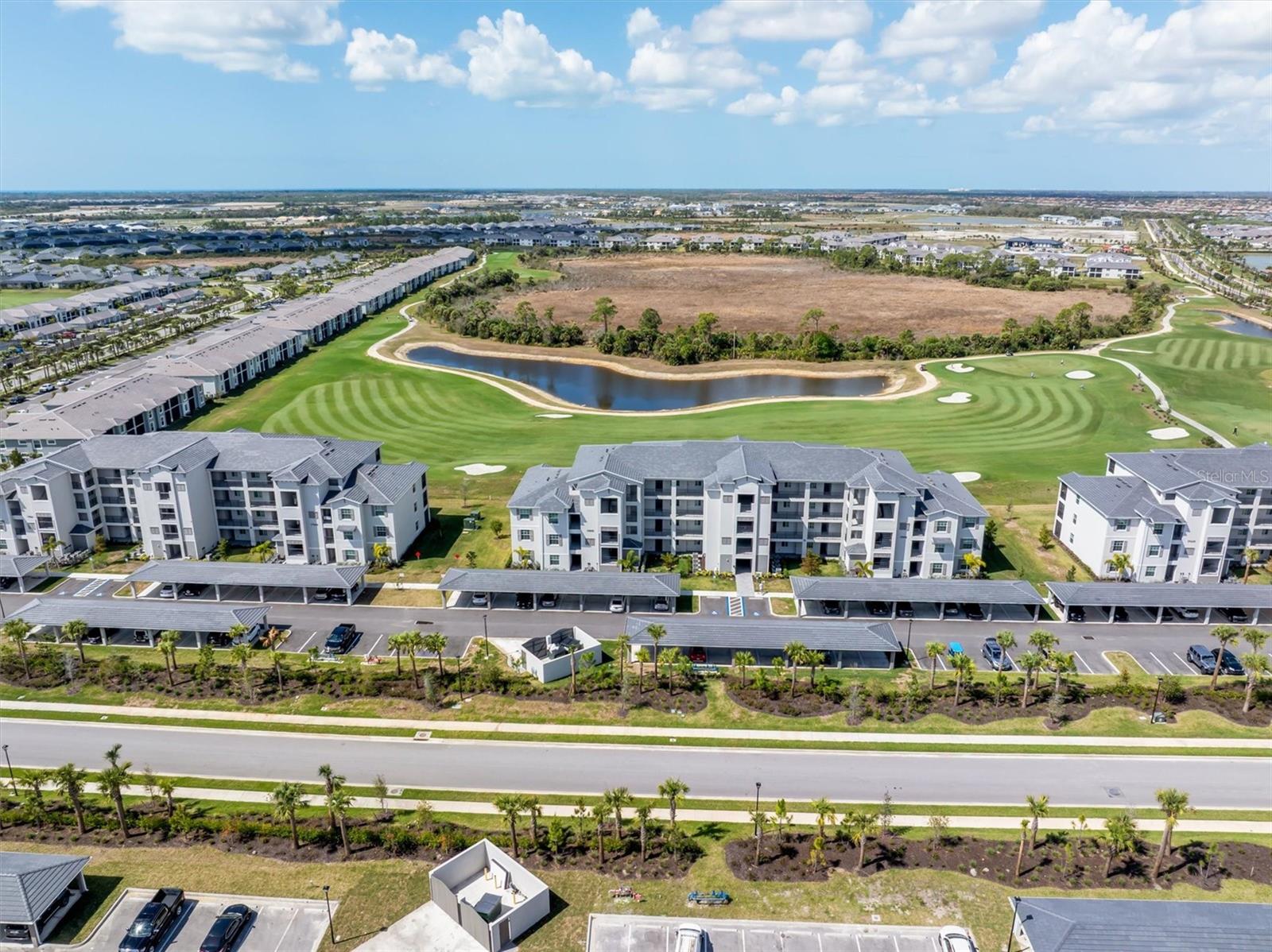 Image 21 of 46 For 17595 Opal Sand Drive 406