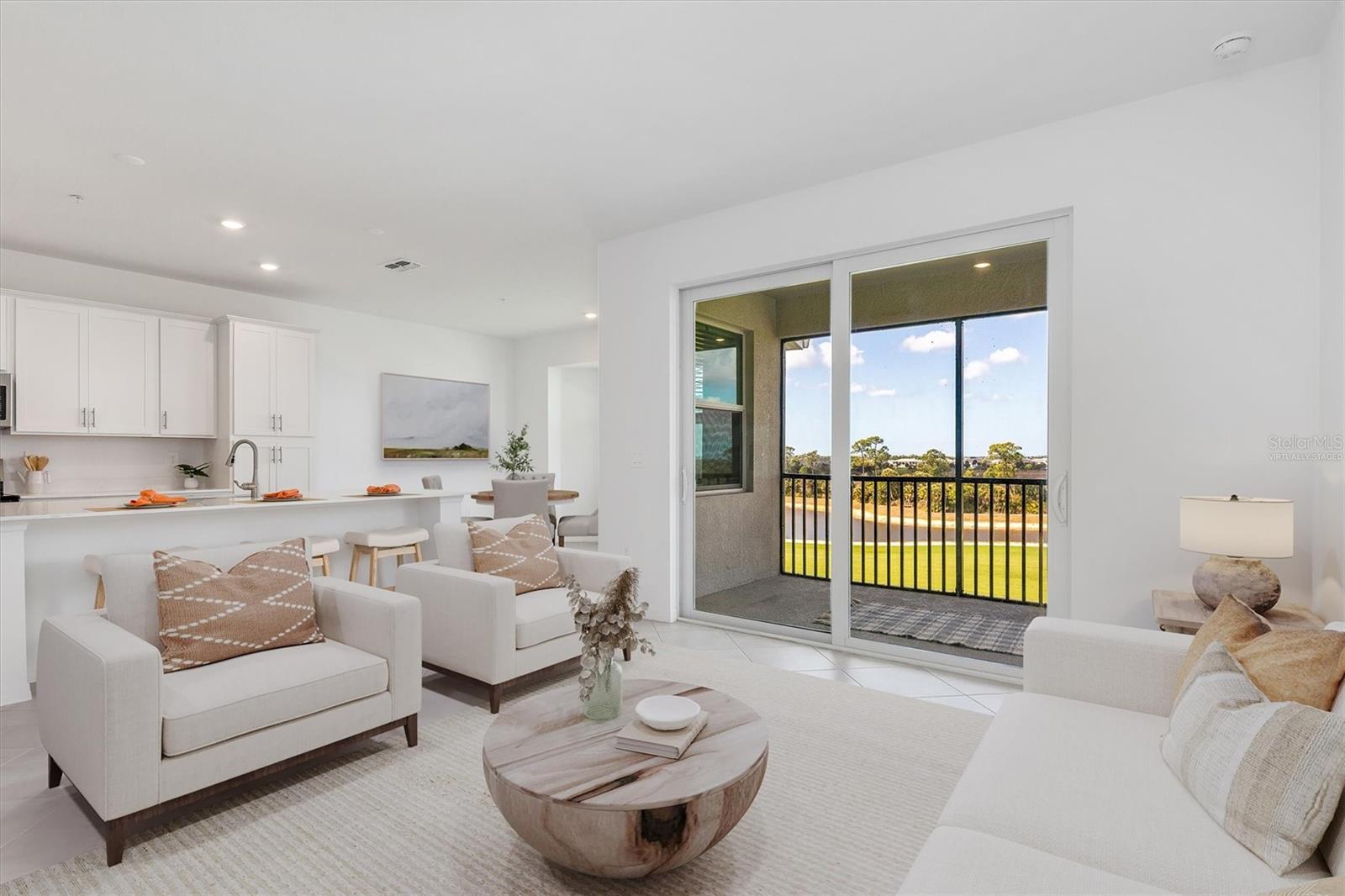 Image 4 of 46 For 17595 Opal Sand Drive 406