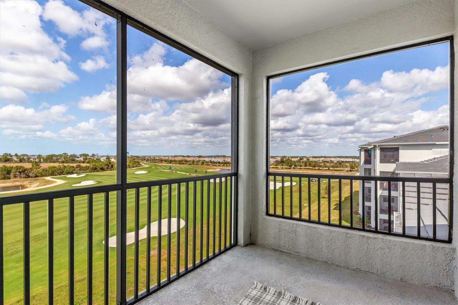 Image 9 of 46 For 17595 Opal Sand Drive 406