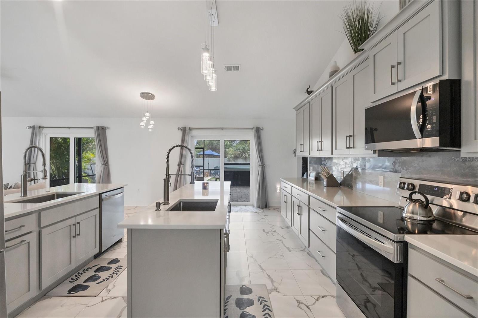 Image 8 of 39 For 14407 Appleton Boulevard