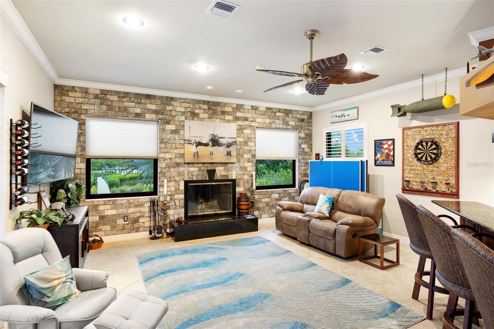 Image 35 of 92 For 1415 Bayshore Drive