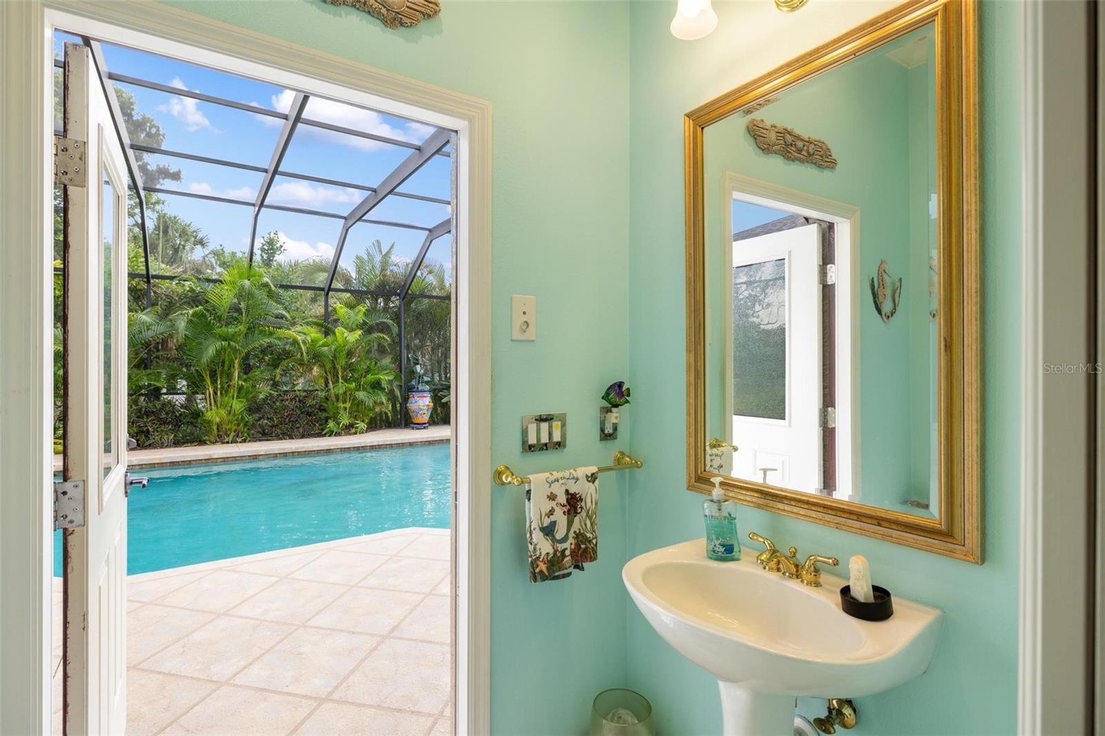 Image 53 of 92 For 1415 Bayshore Drive