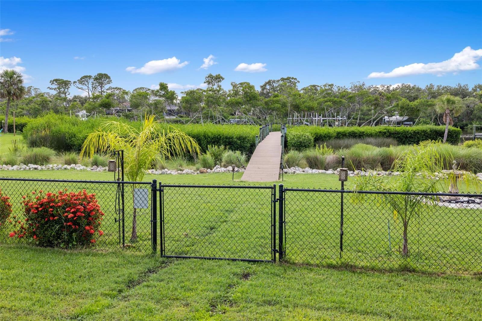 Image 74 of 92 For 1415 Bayshore Drive