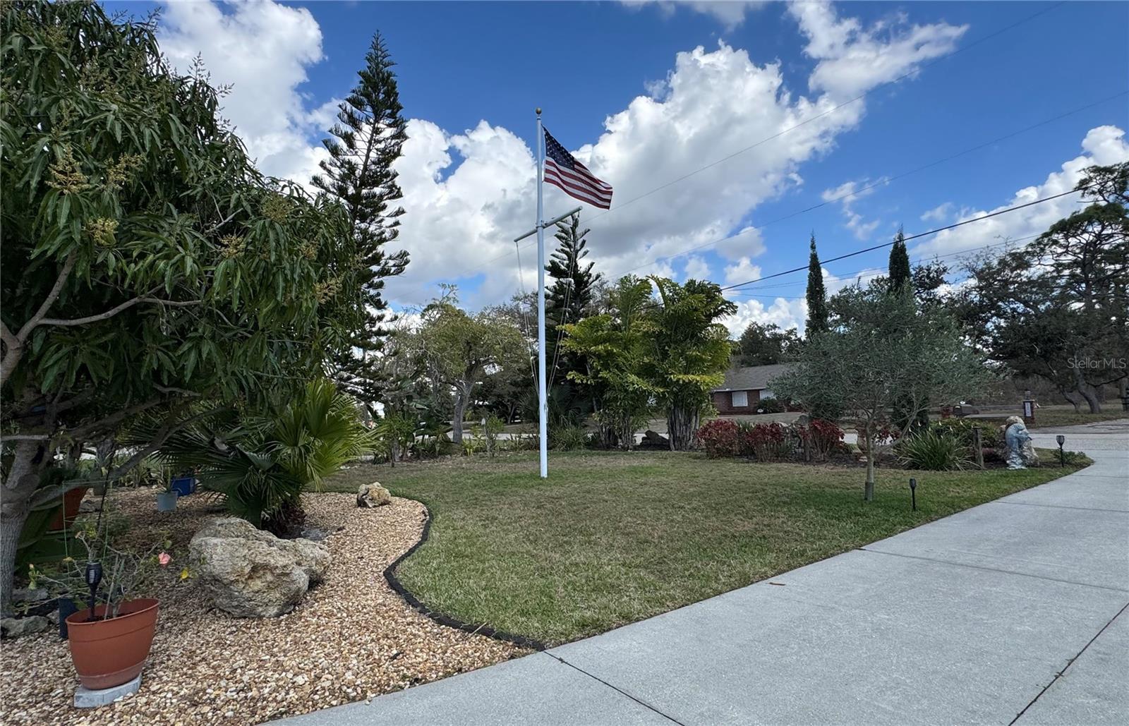 Image 88 of 92 For 1415 Bayshore Drive