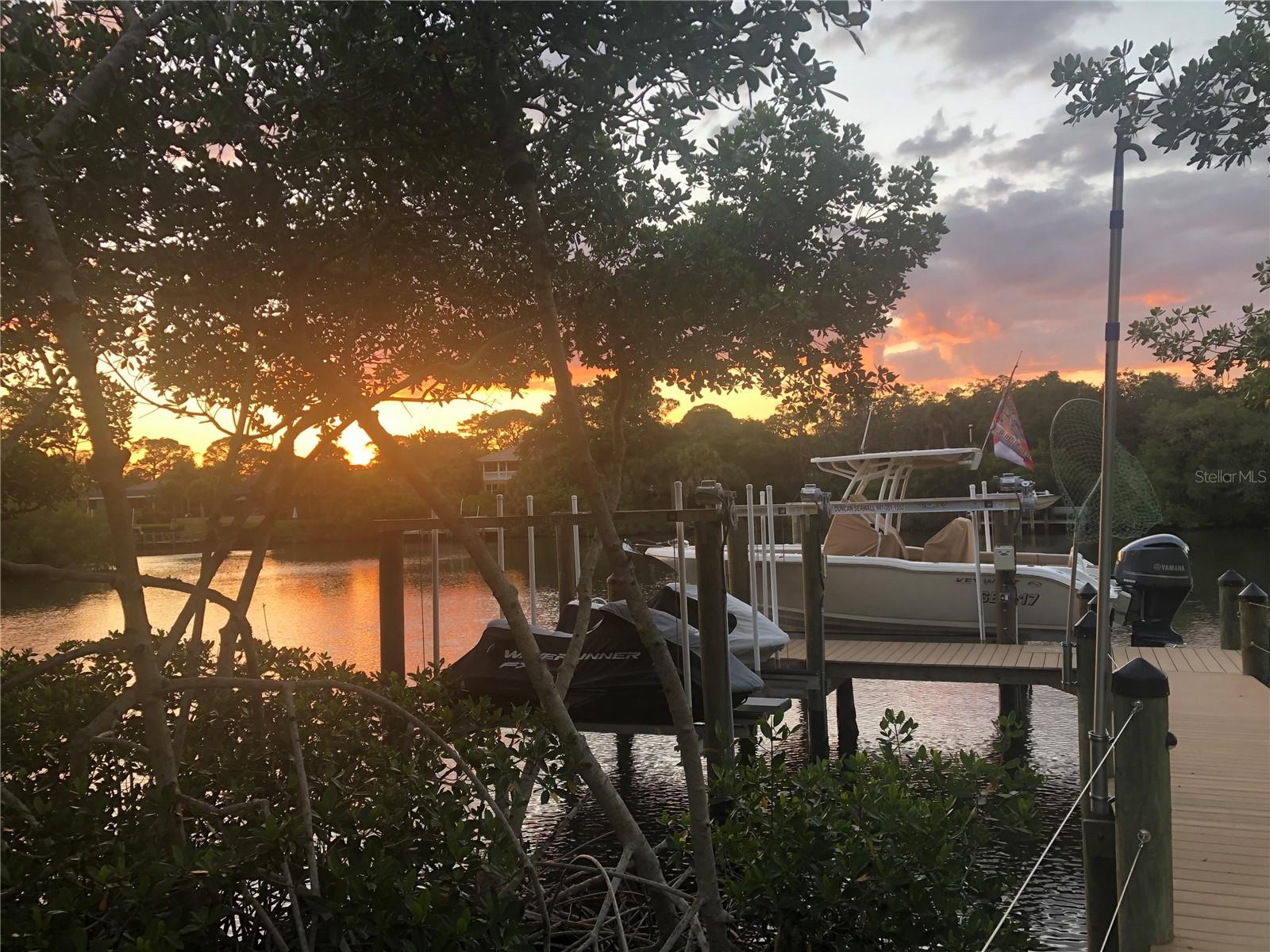 Image 9 of 92 For 1415 Bayshore Drive