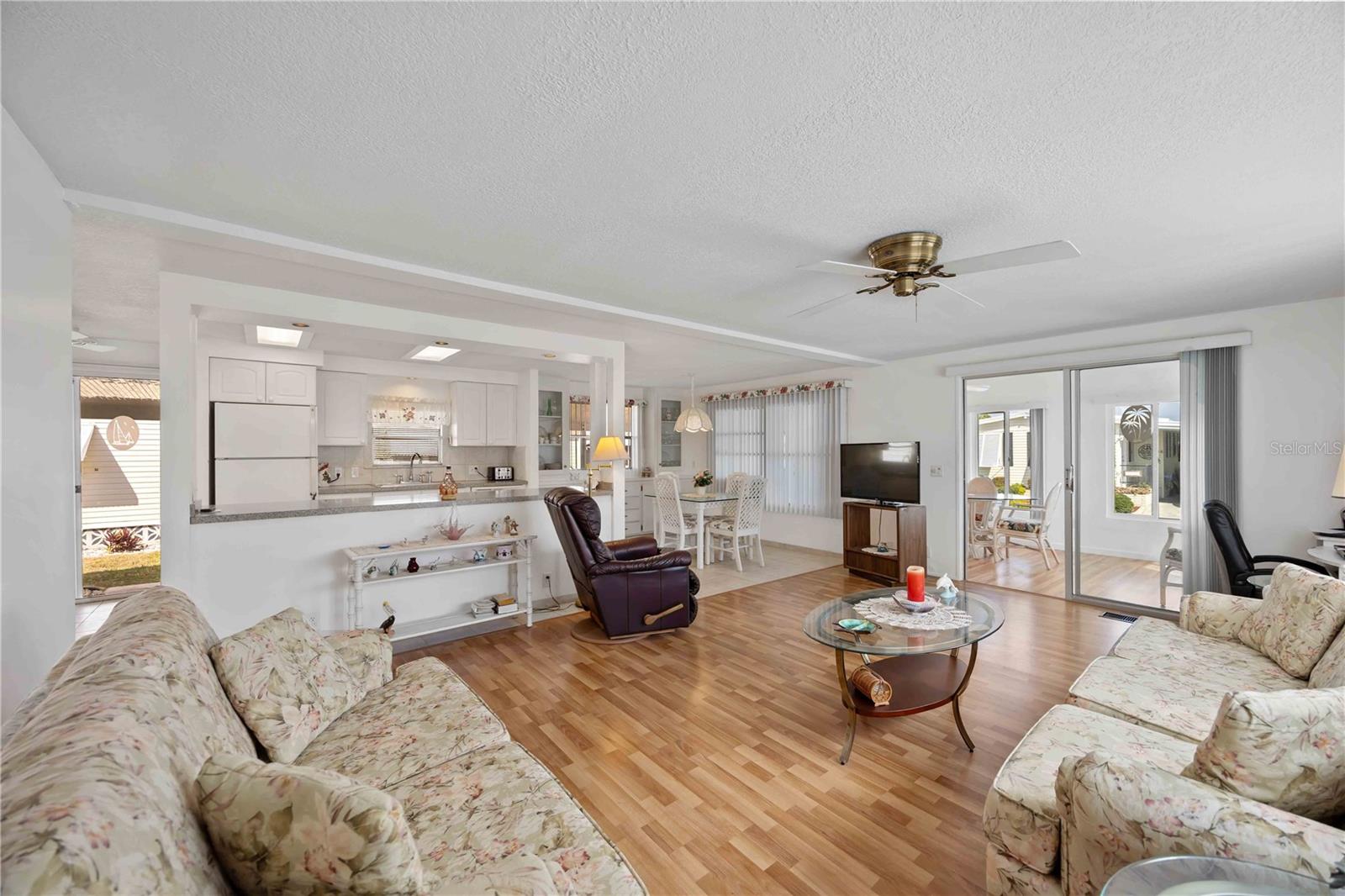 Image 10 of 58 For 5 Flora Vista Street