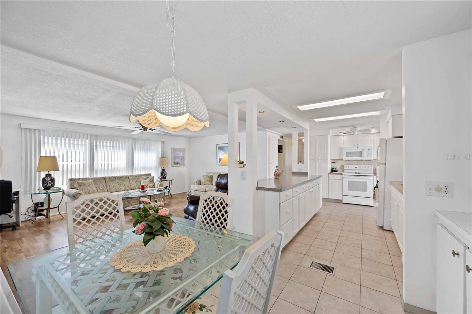 Image 17 of 58 For 5 Flora Vista Street