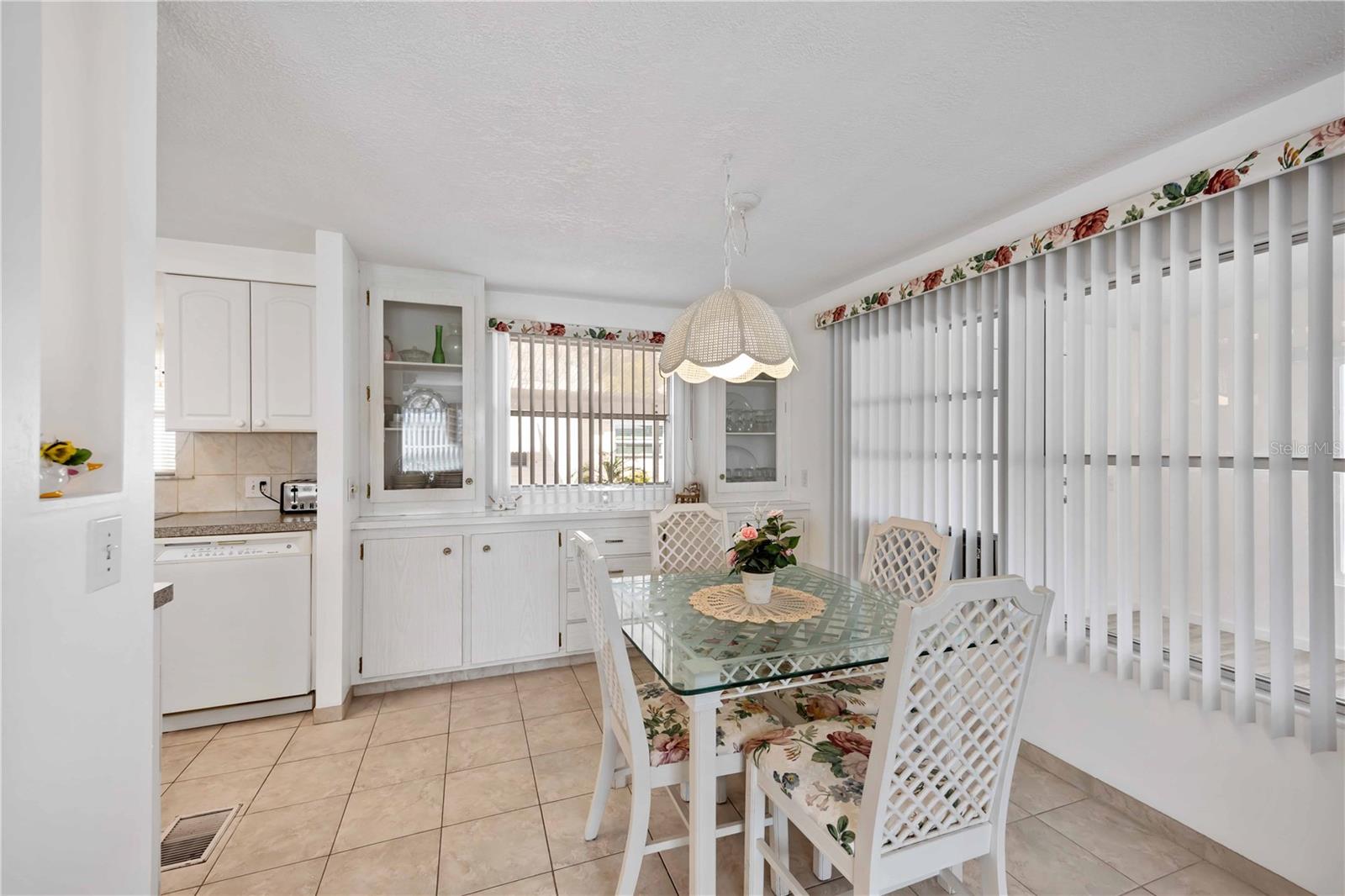 Image 18 of 58 For 5 Flora Vista Street