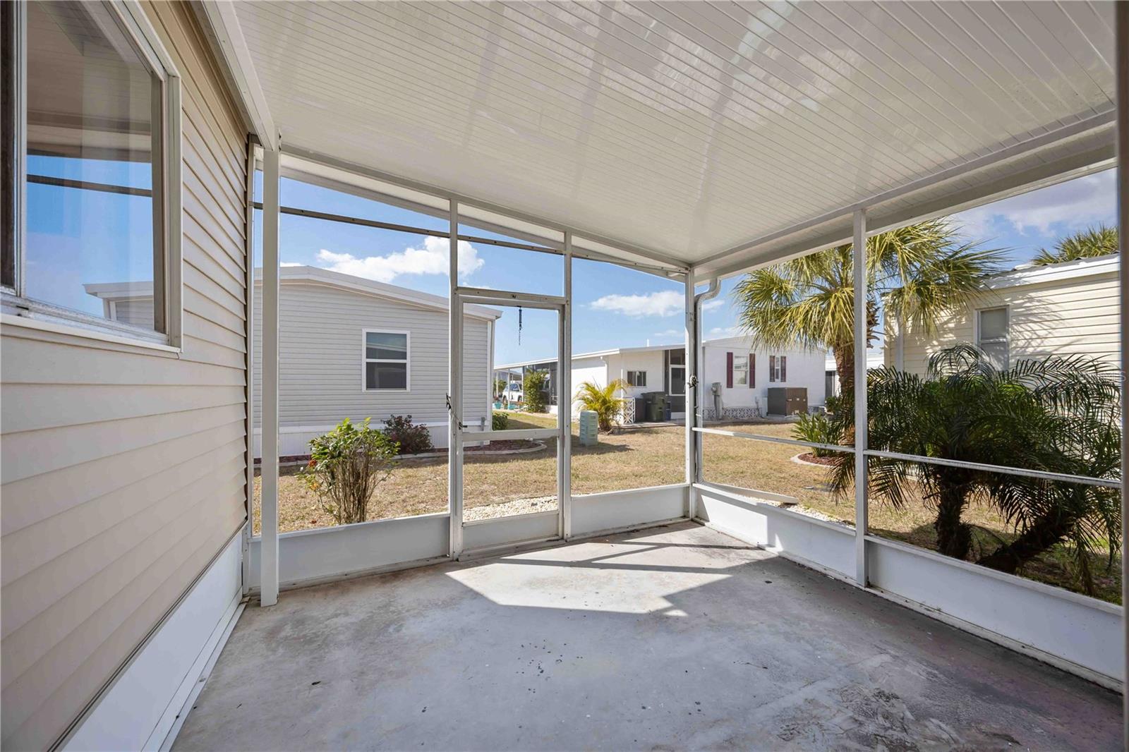 Image 29 of 58 For 5 Flora Vista Street