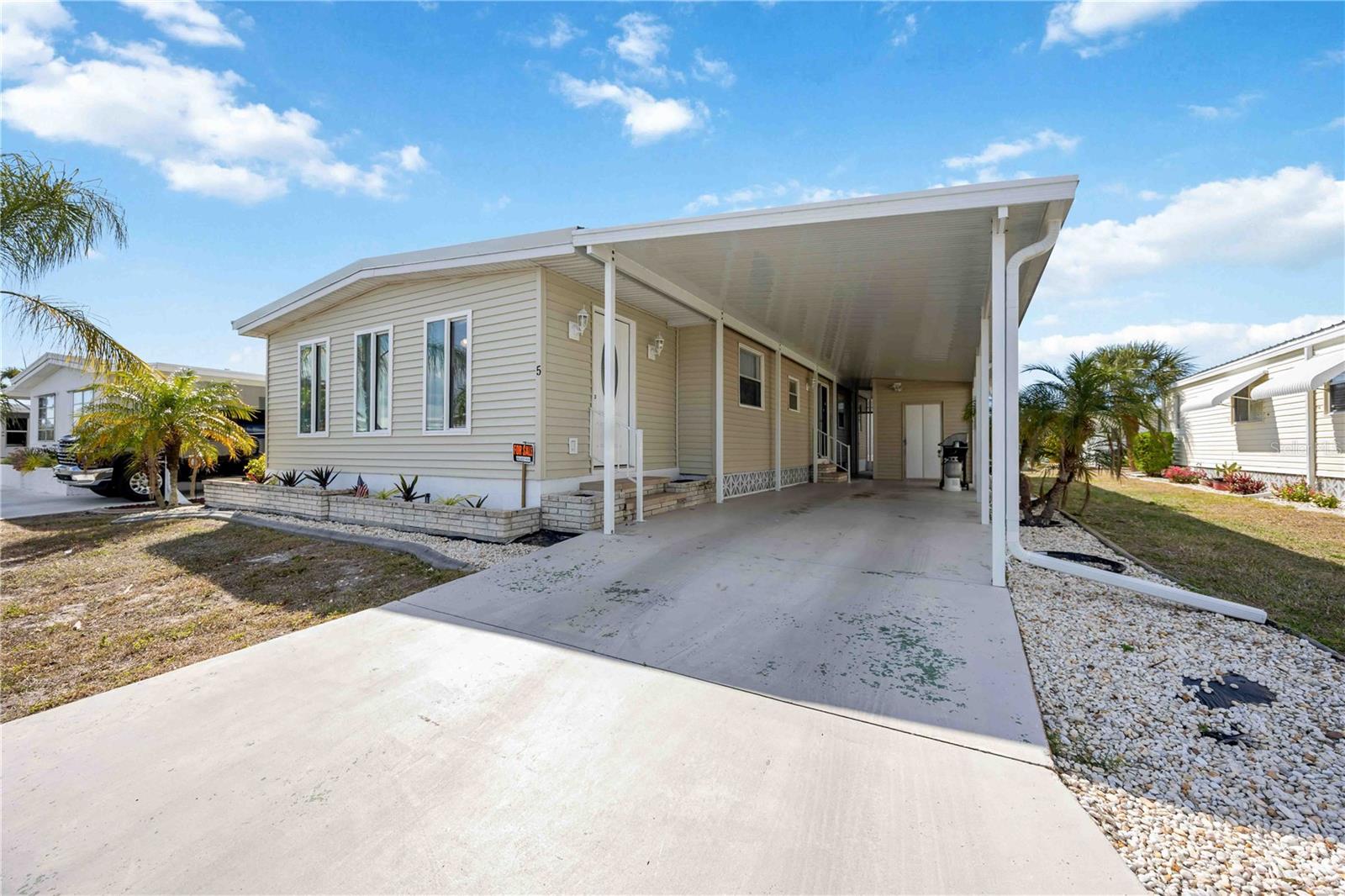 Image 6 of 58 For 5 Flora Vista Street