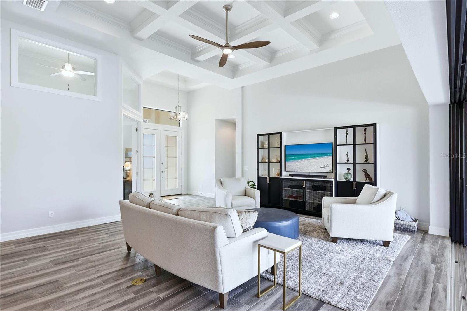 Image 7 of 34 For 9209 Santa Lucia Drive