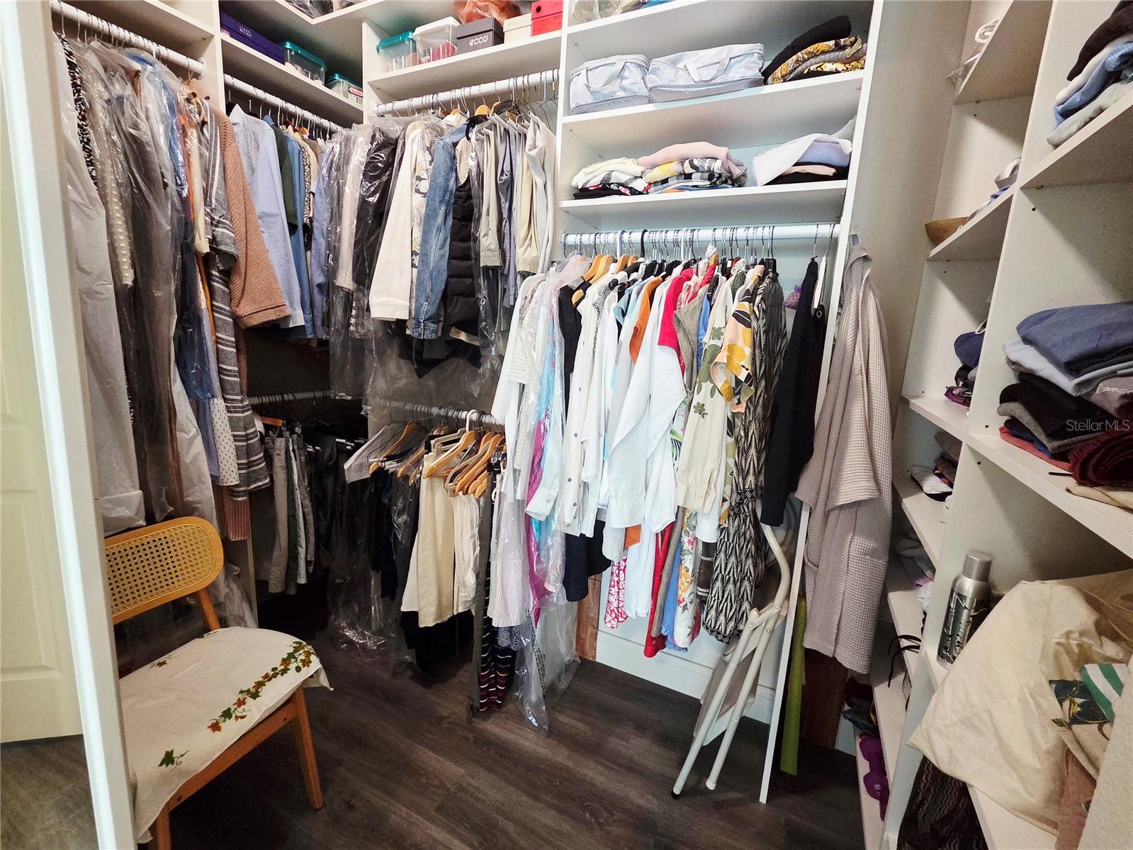 Image 10 of 34 For 6775 Huntington Lakes Circle 202