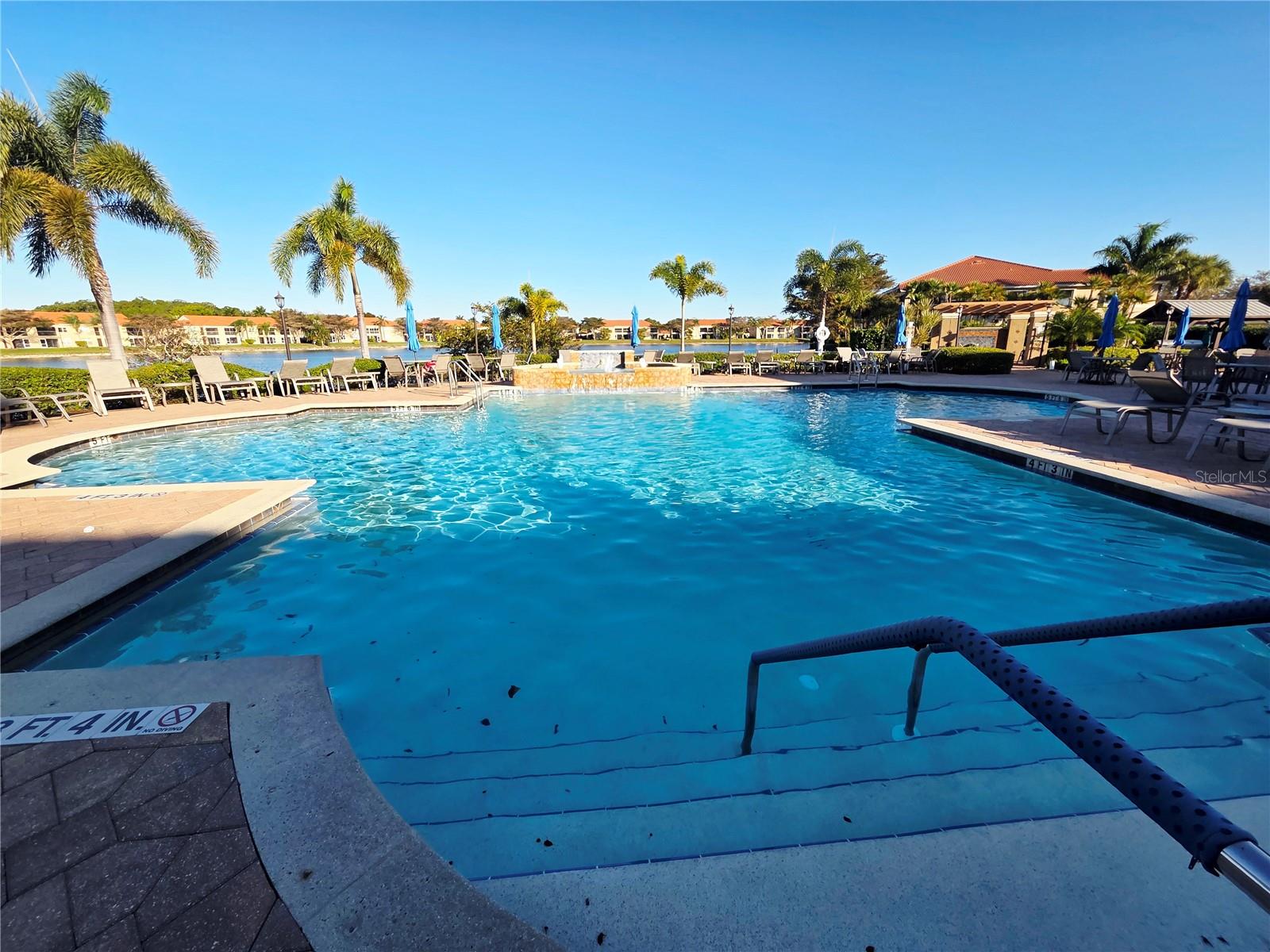 Image 29 of 34 For 6775 Huntington Lakes Circle 202