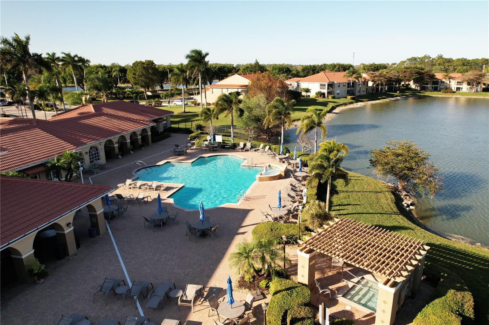 Image 30 of 34 For 6775 Huntington Lakes Circle 202