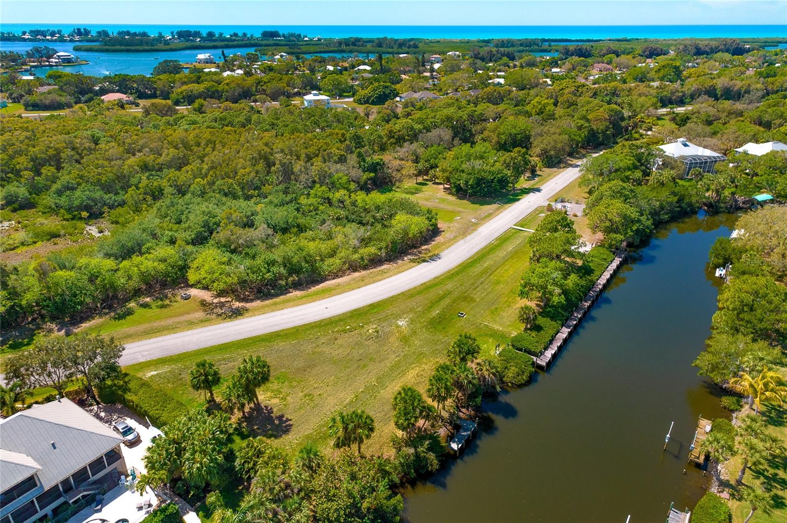 Image 15 of 15 For 10160 Creekside Drive