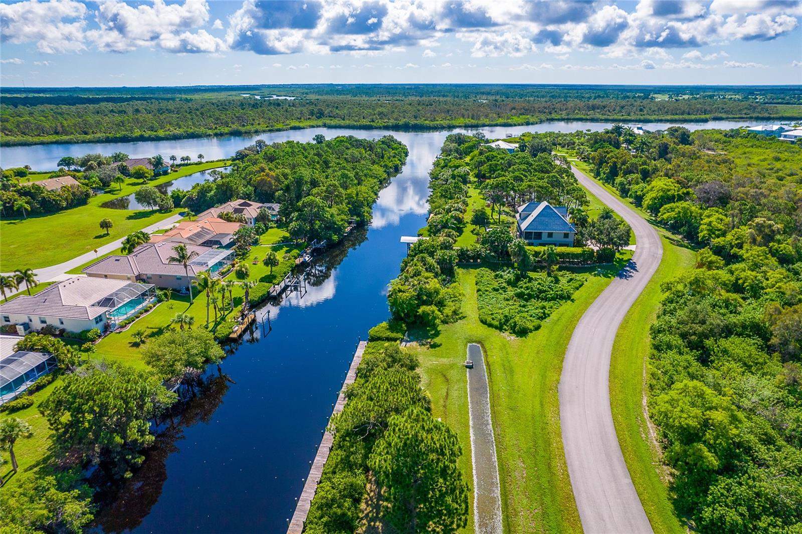 Image 4 of 15 For 10160 Creekside Drive