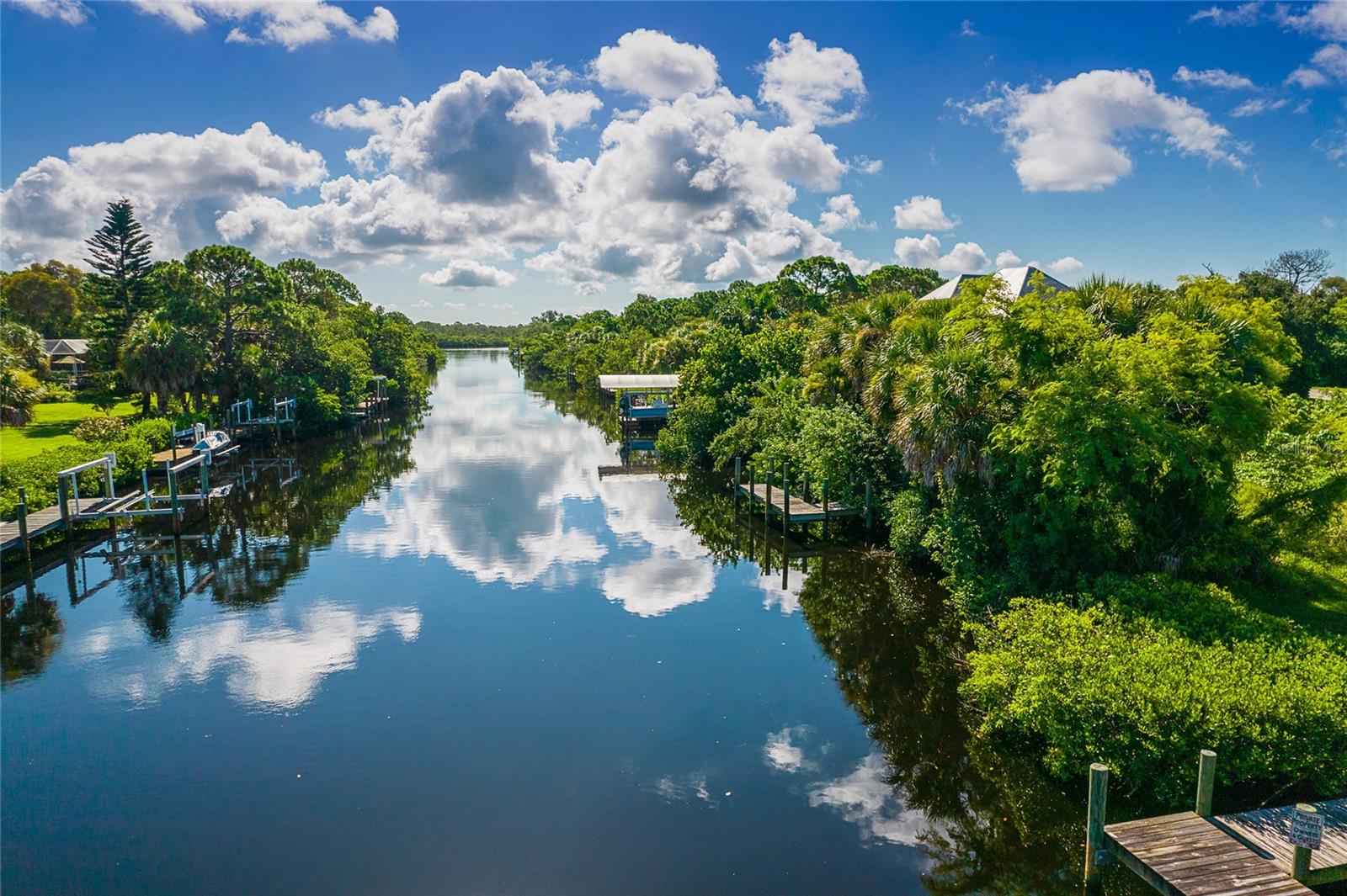 Image 5 of 15 For 10160 Creekside Drive