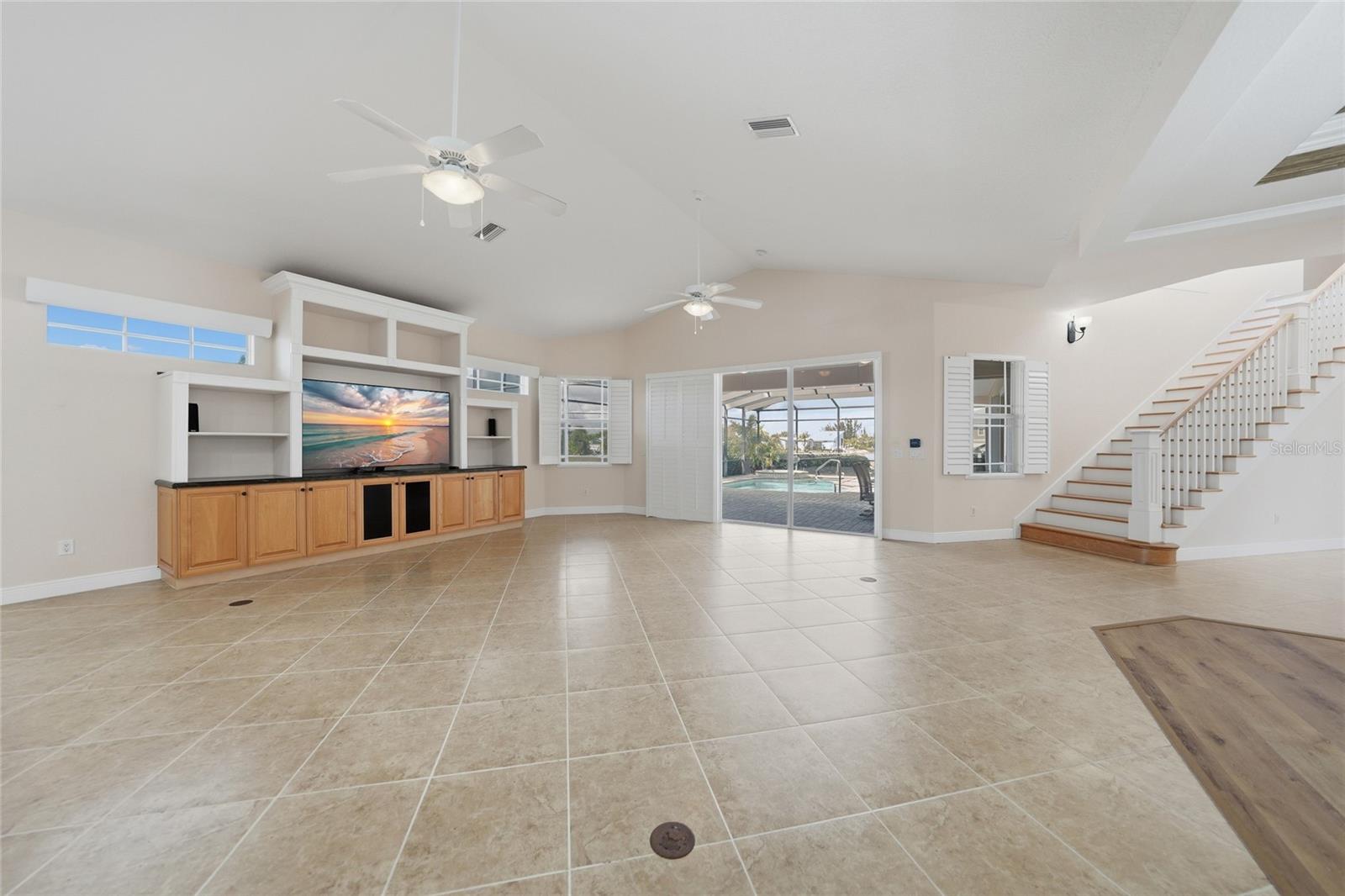 Image 22 of 91 For 534 Canal Way