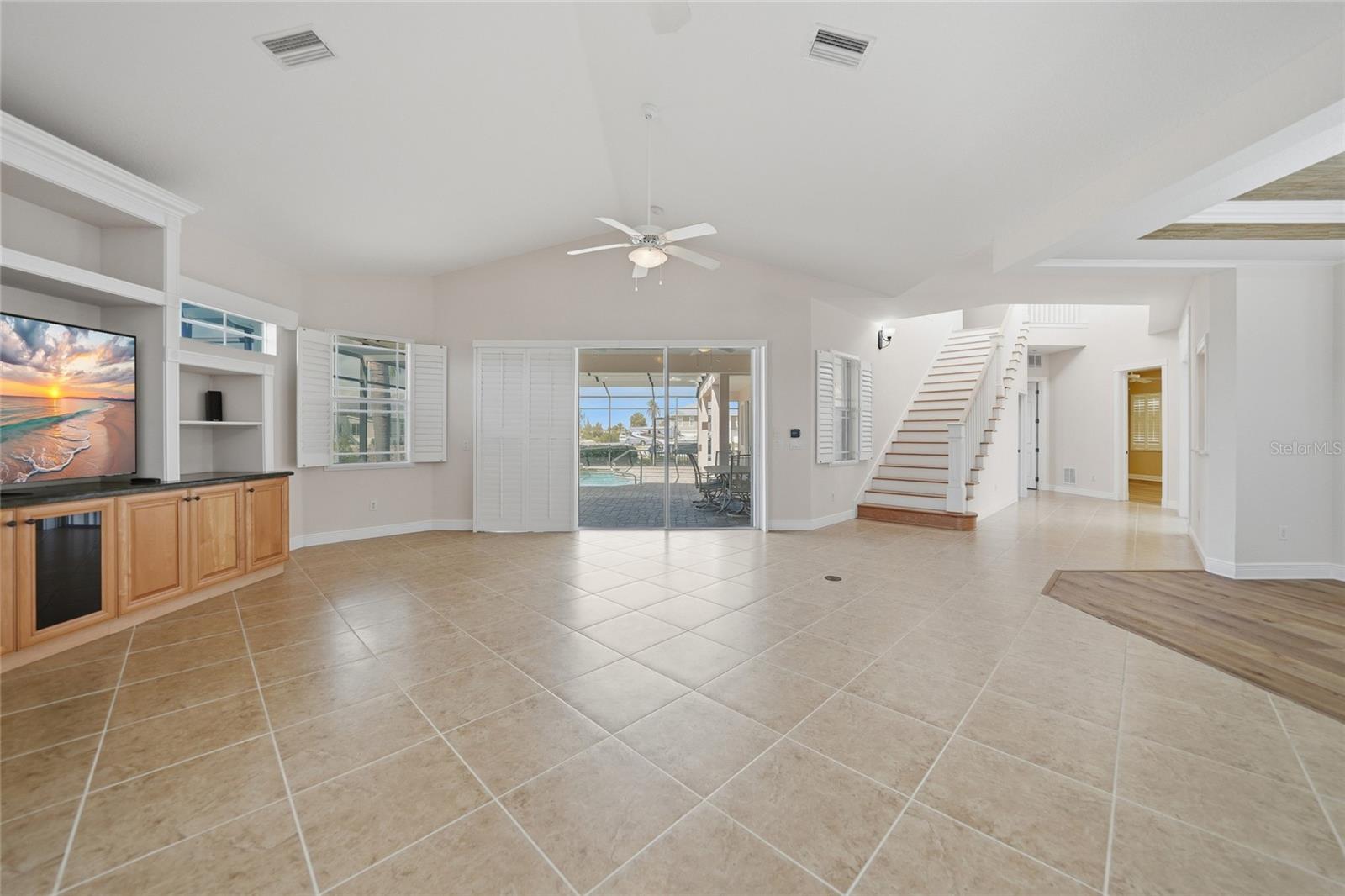 Image 23 of 91 For 534 Canal Way